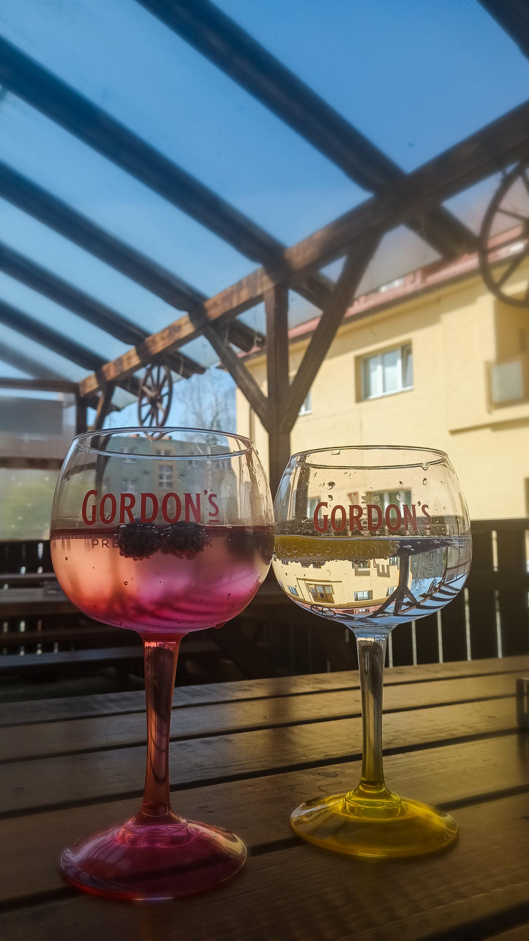 Restaurace na růžku foto 3