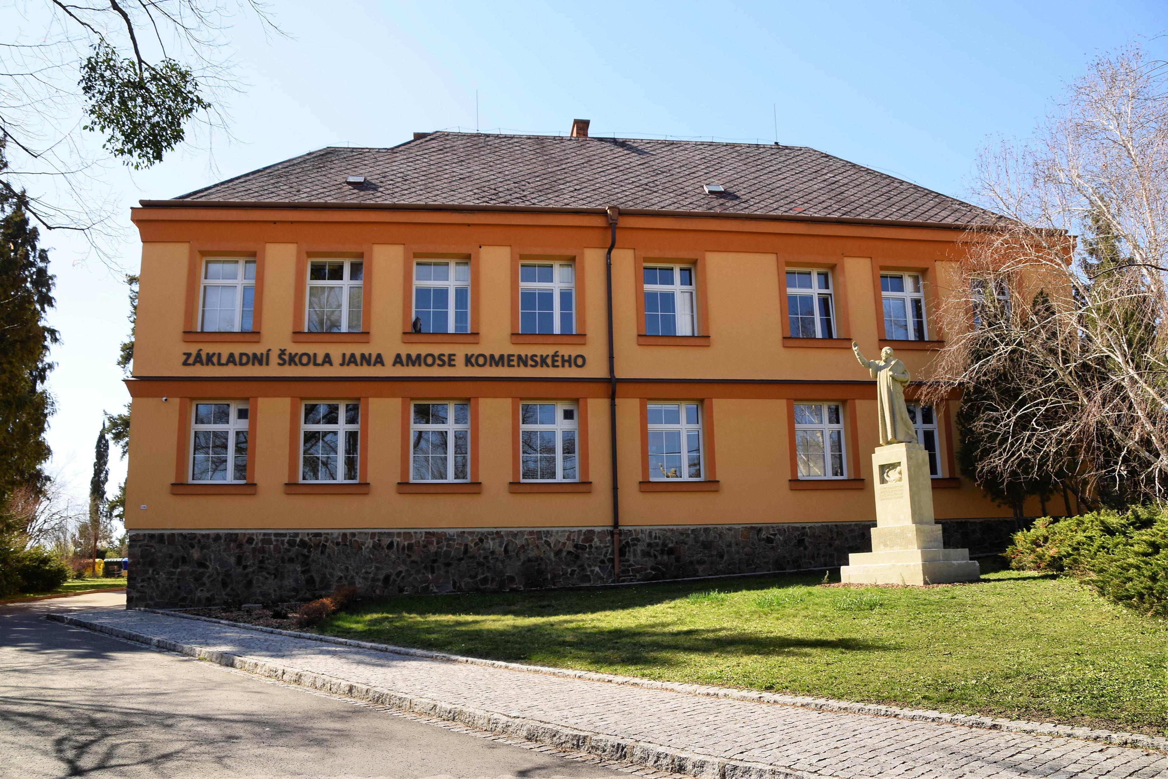 Základní škola J. A. Komenského Fulnek foto 4