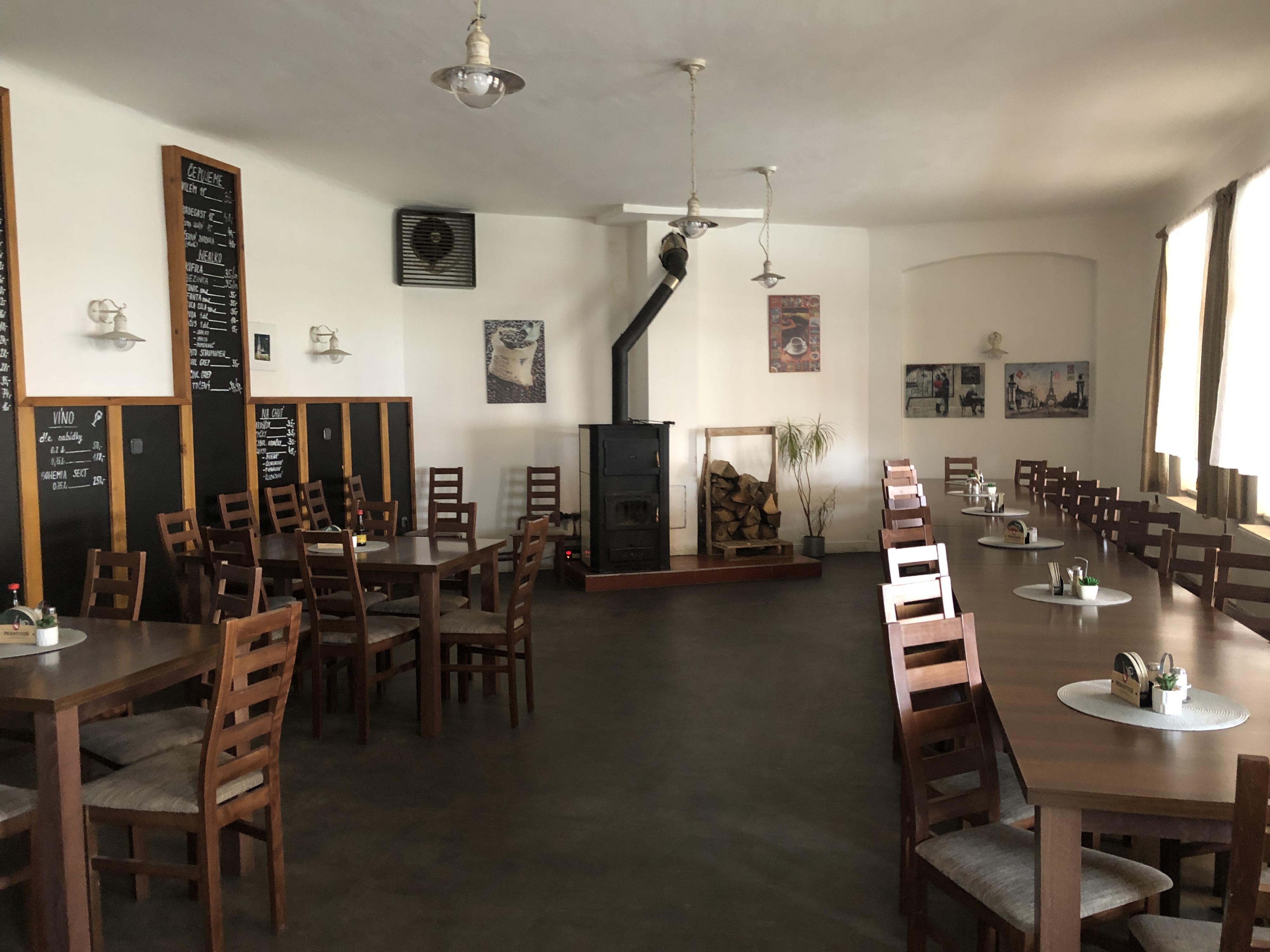 Restaurace U BREŽNĚVA foto 2