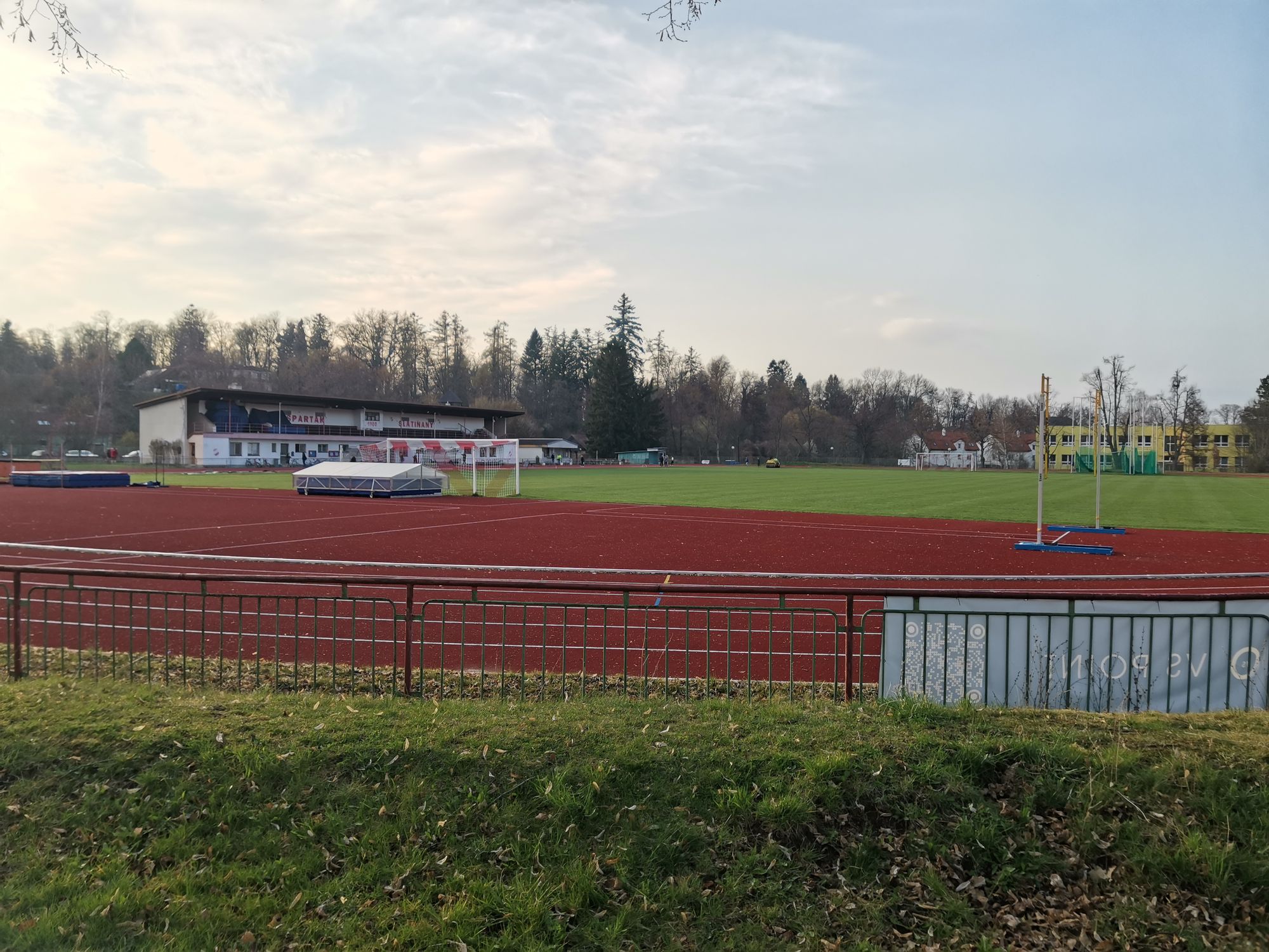 Atletický stadion Slatiňany foto 2