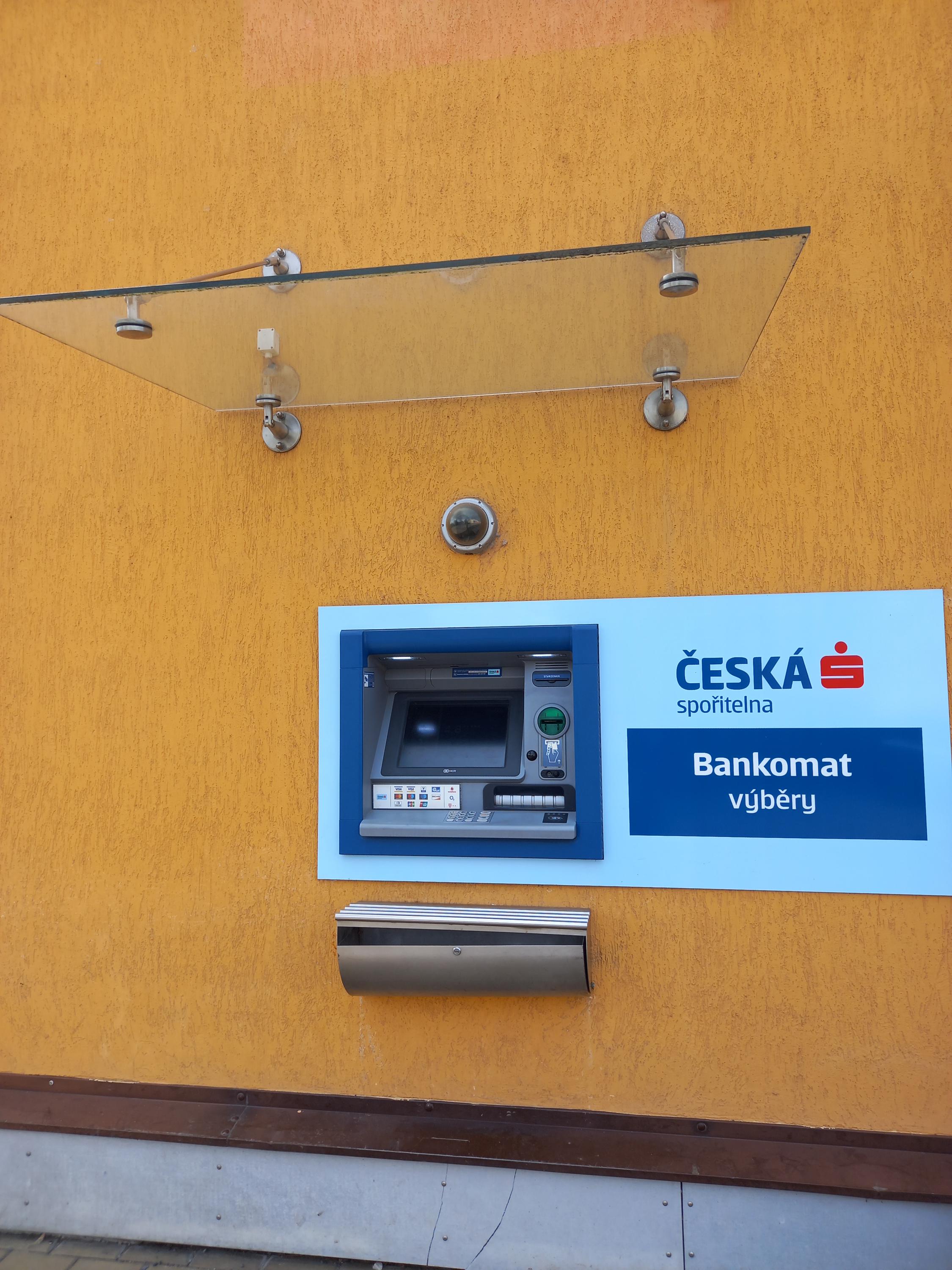 Bankomat České spořitelny foto 2