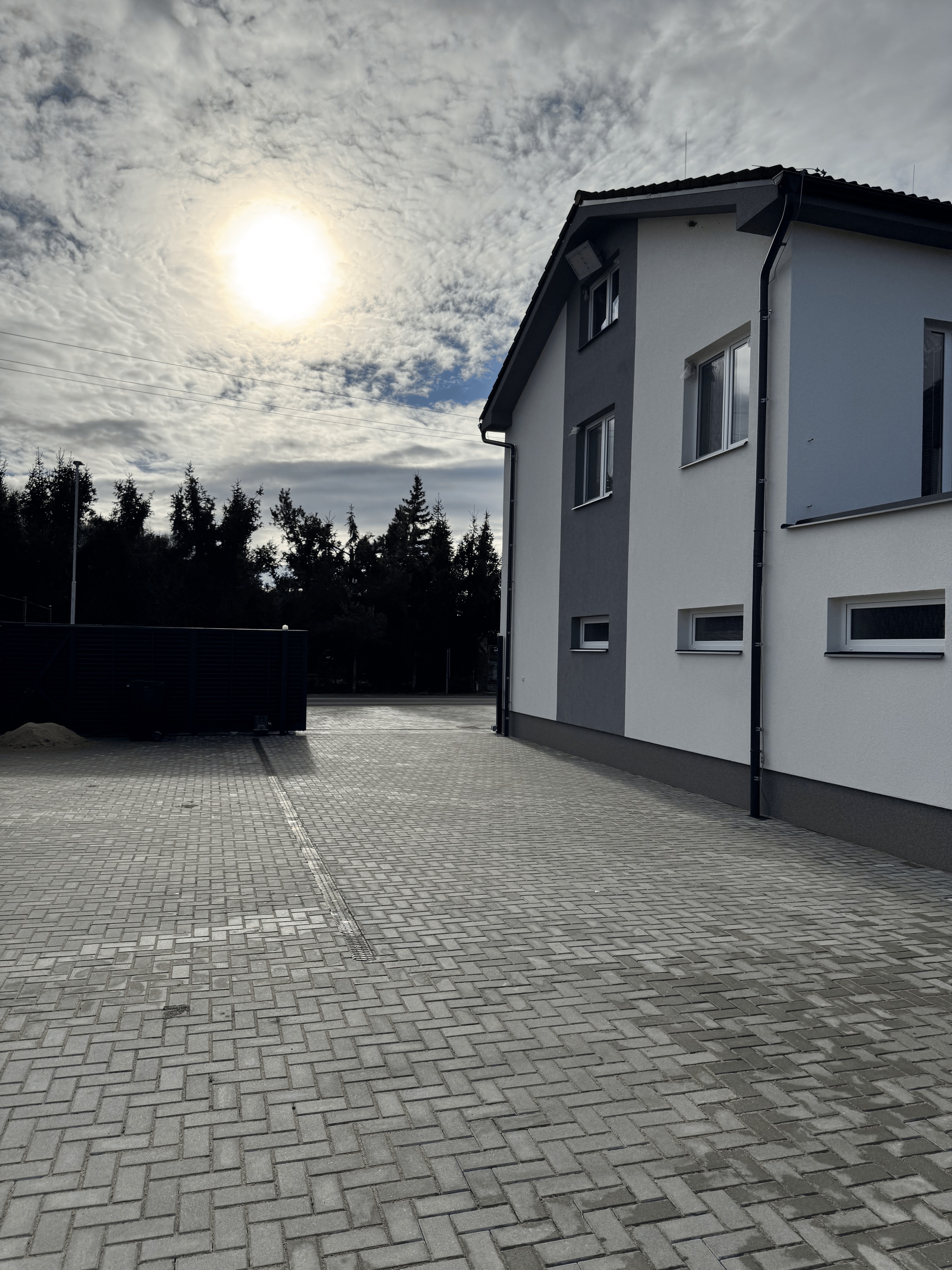 KRONS s.r.o. - stavby a rekonstrukce foto 2