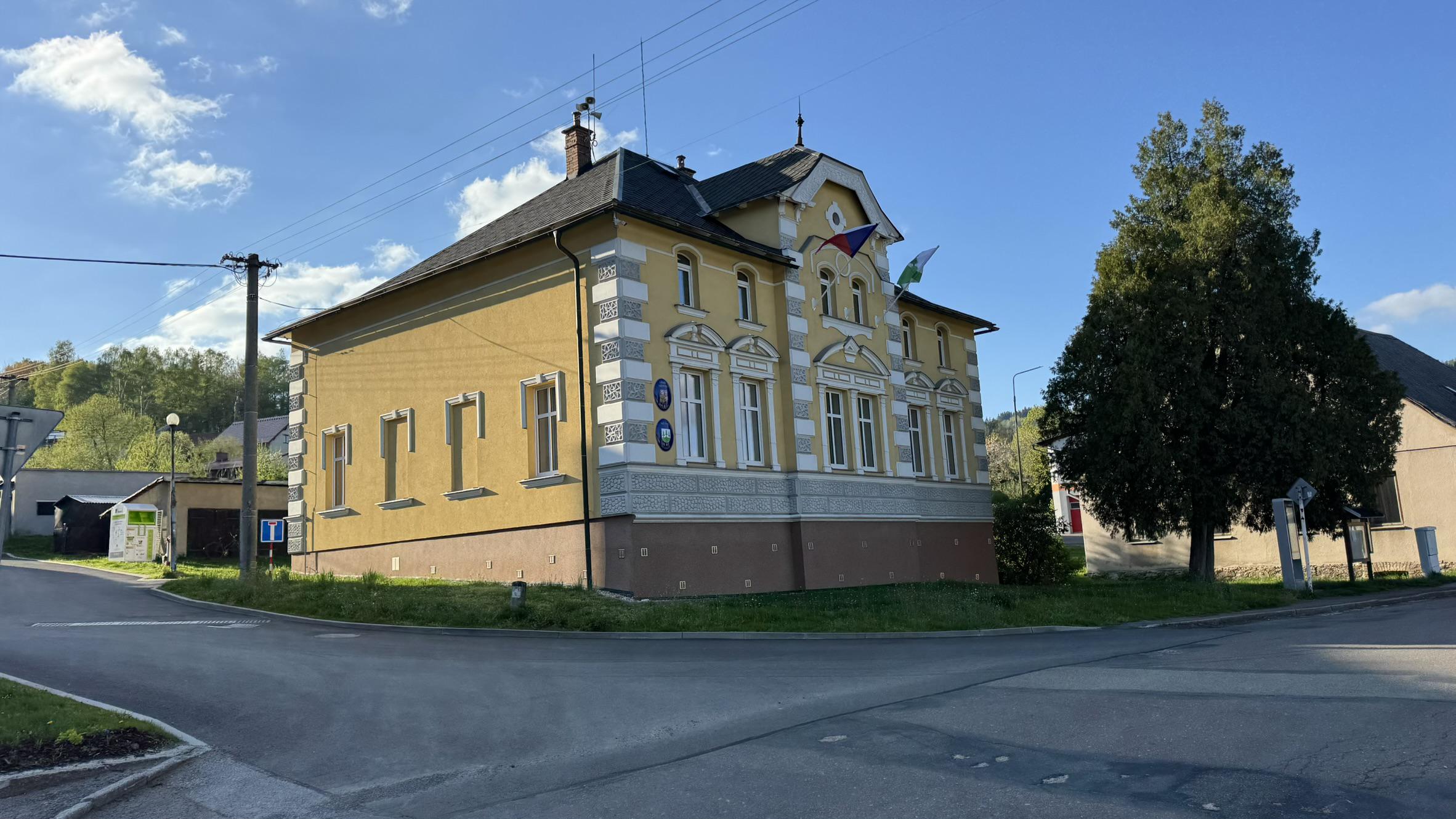 Mladkov - úřad městyse foto 3