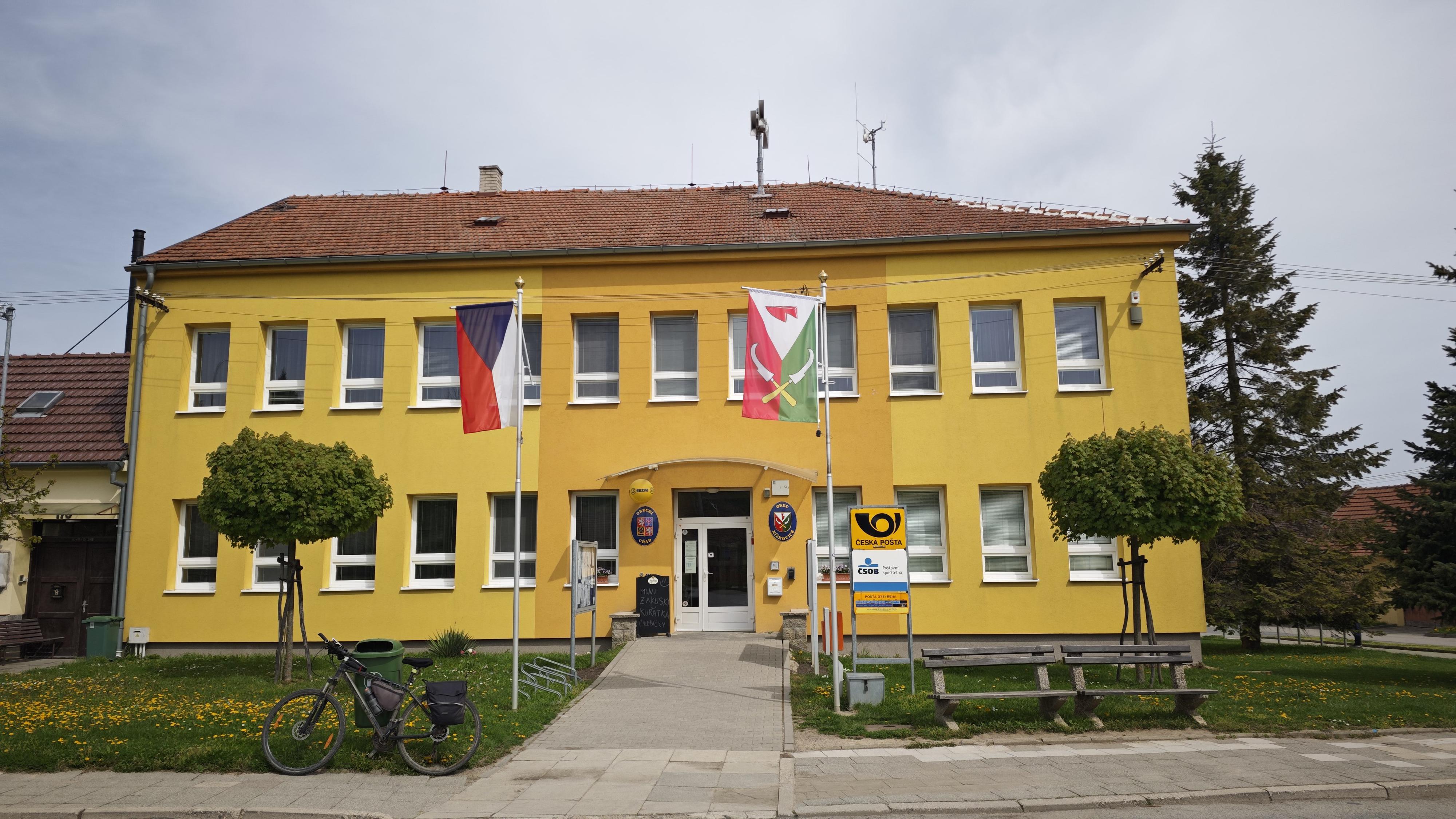 Nížkovice - obecní úřad foto 4