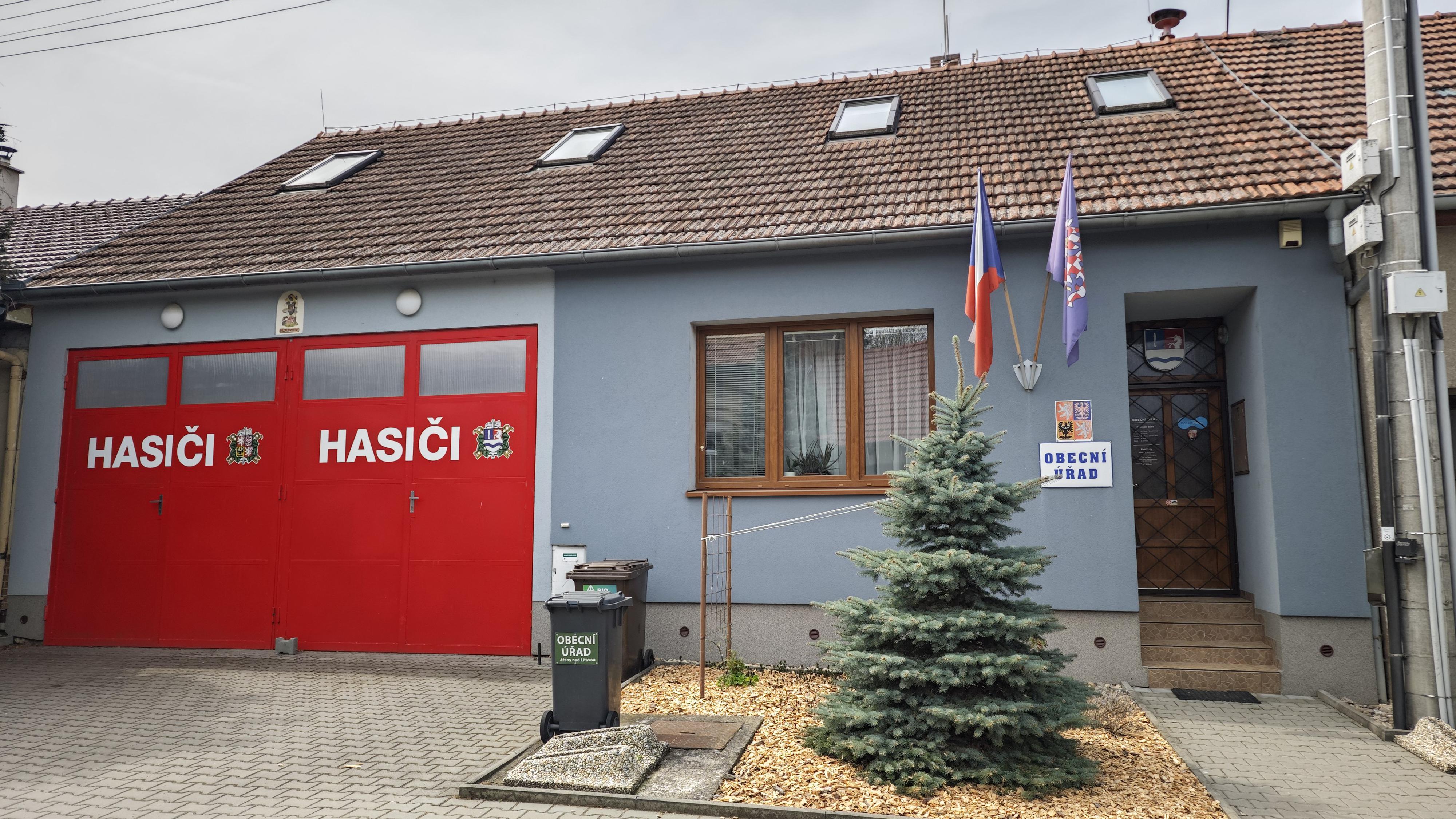 Vážany nad Litavou - obecní úřad foto 3