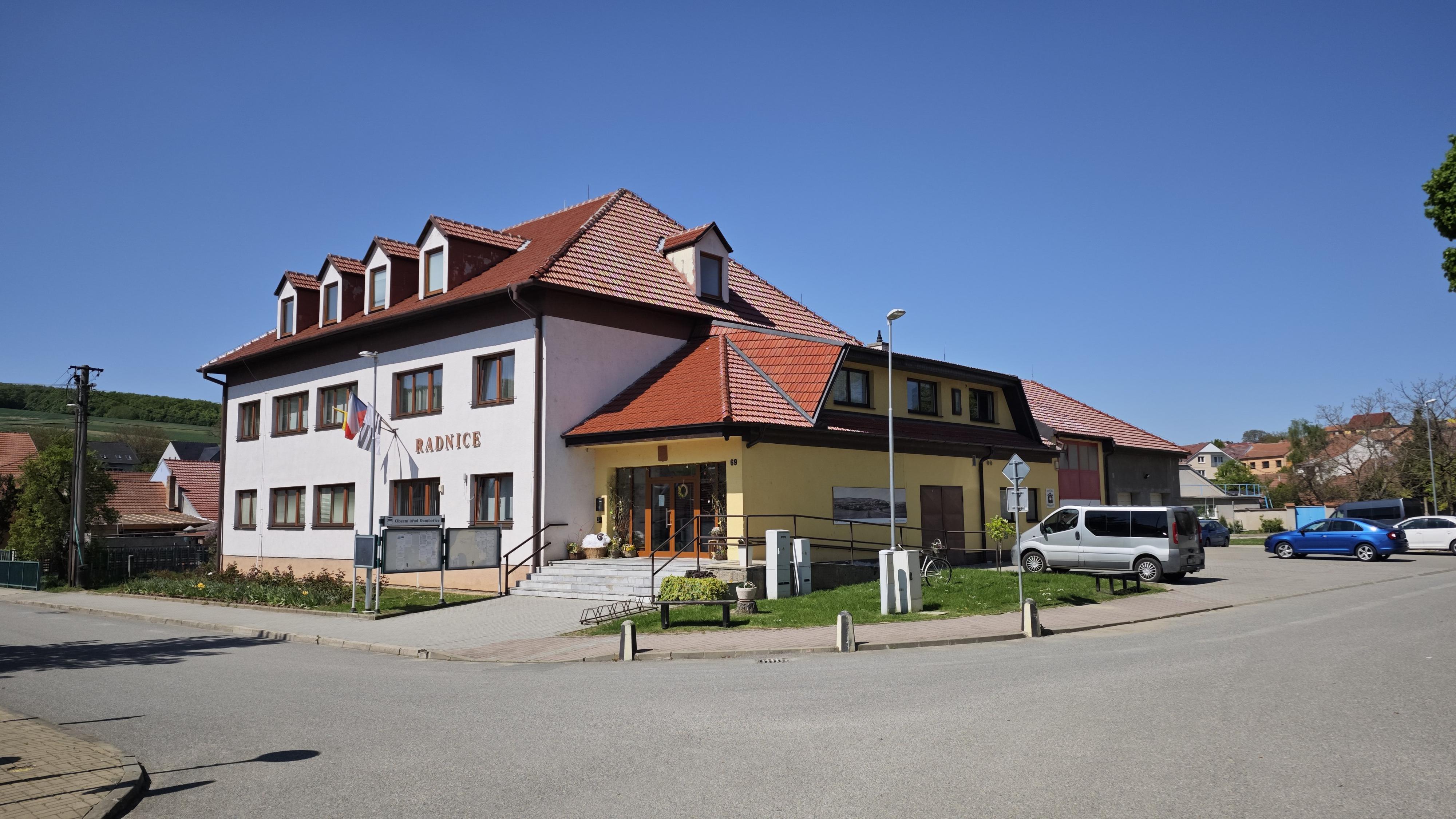 Dambořice - obecní úřad foto 4