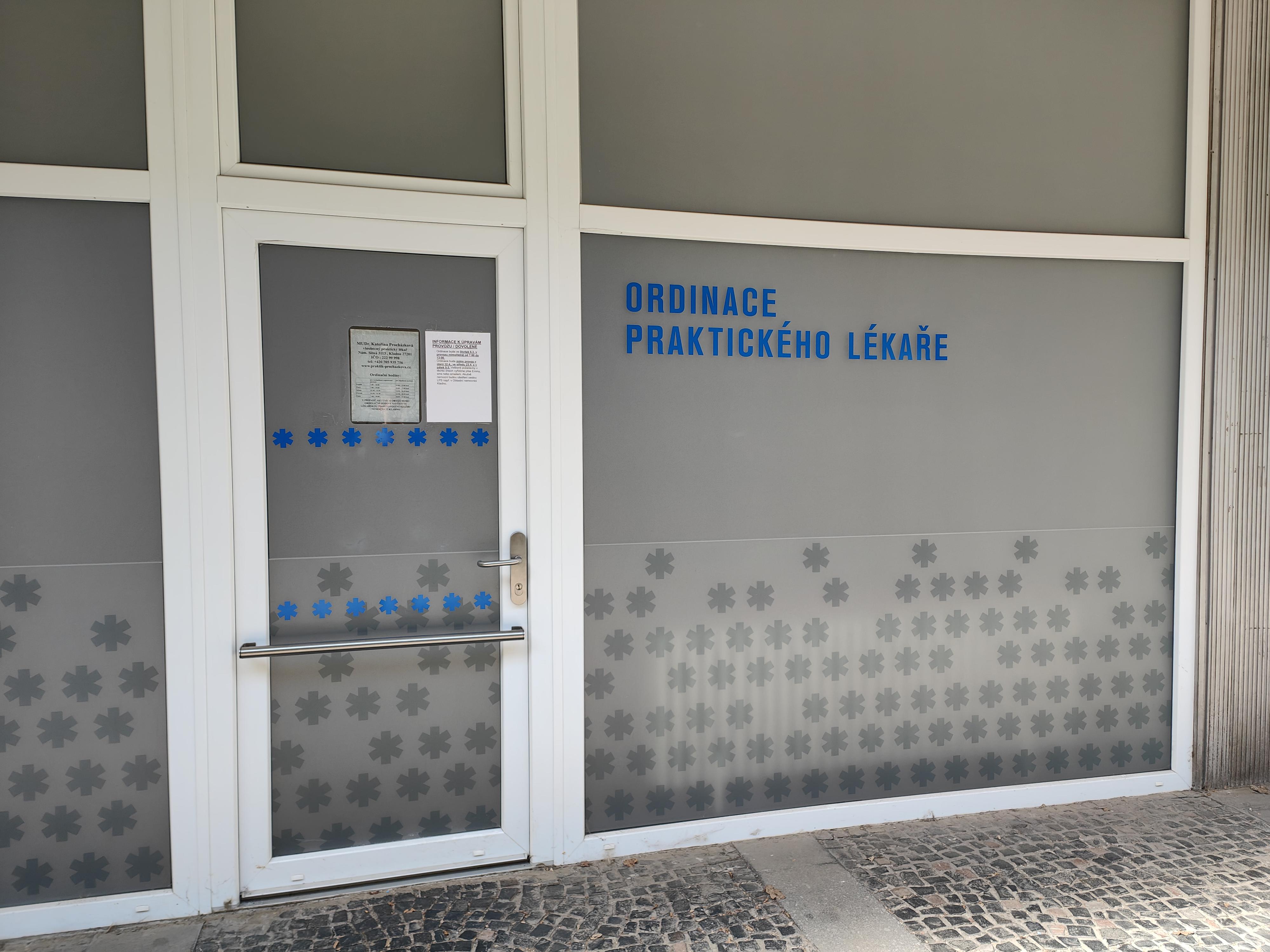 MUDr. KATEŘINA PROCHÁZKOVÁ