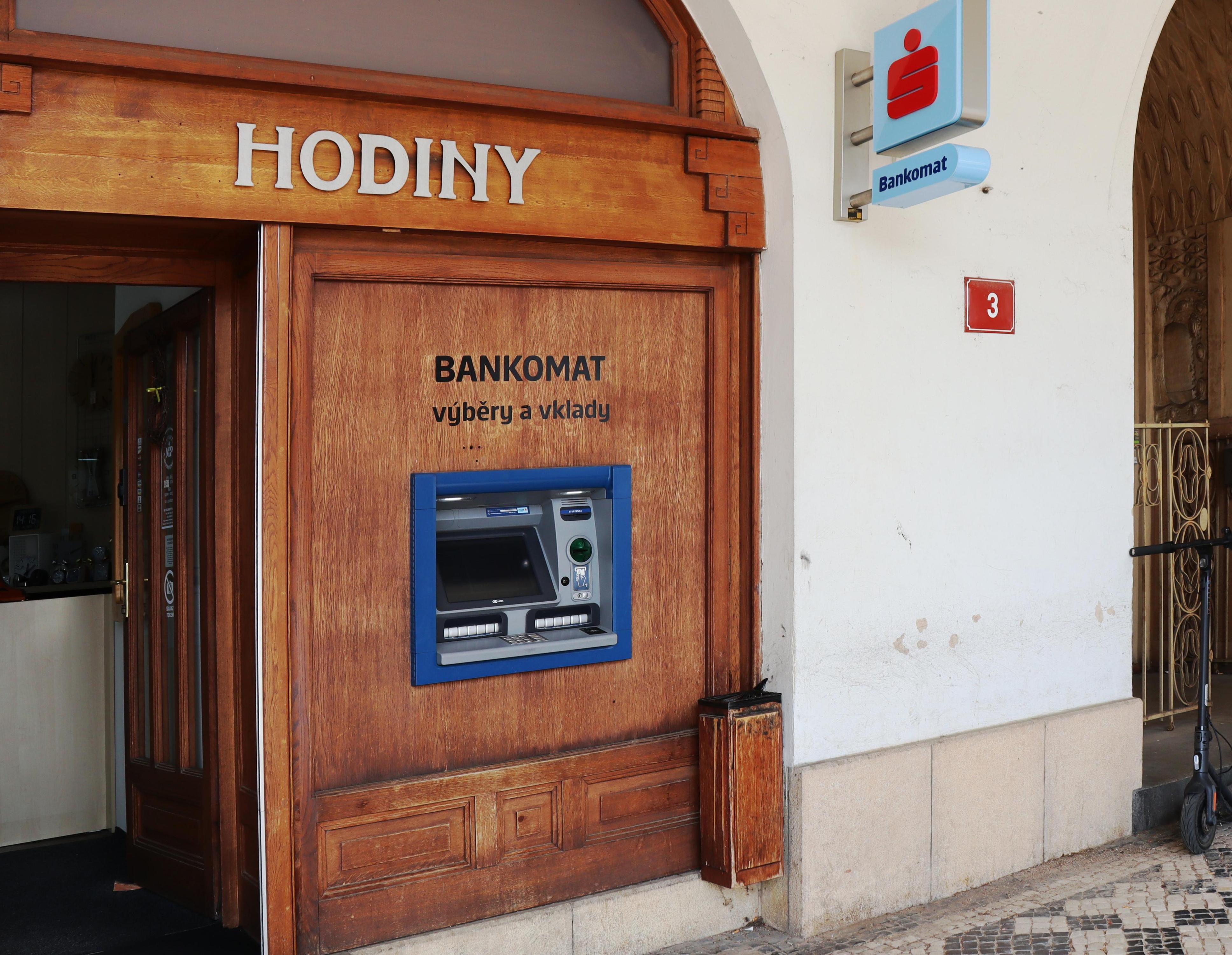 Bankomat České spořitelny foto 2