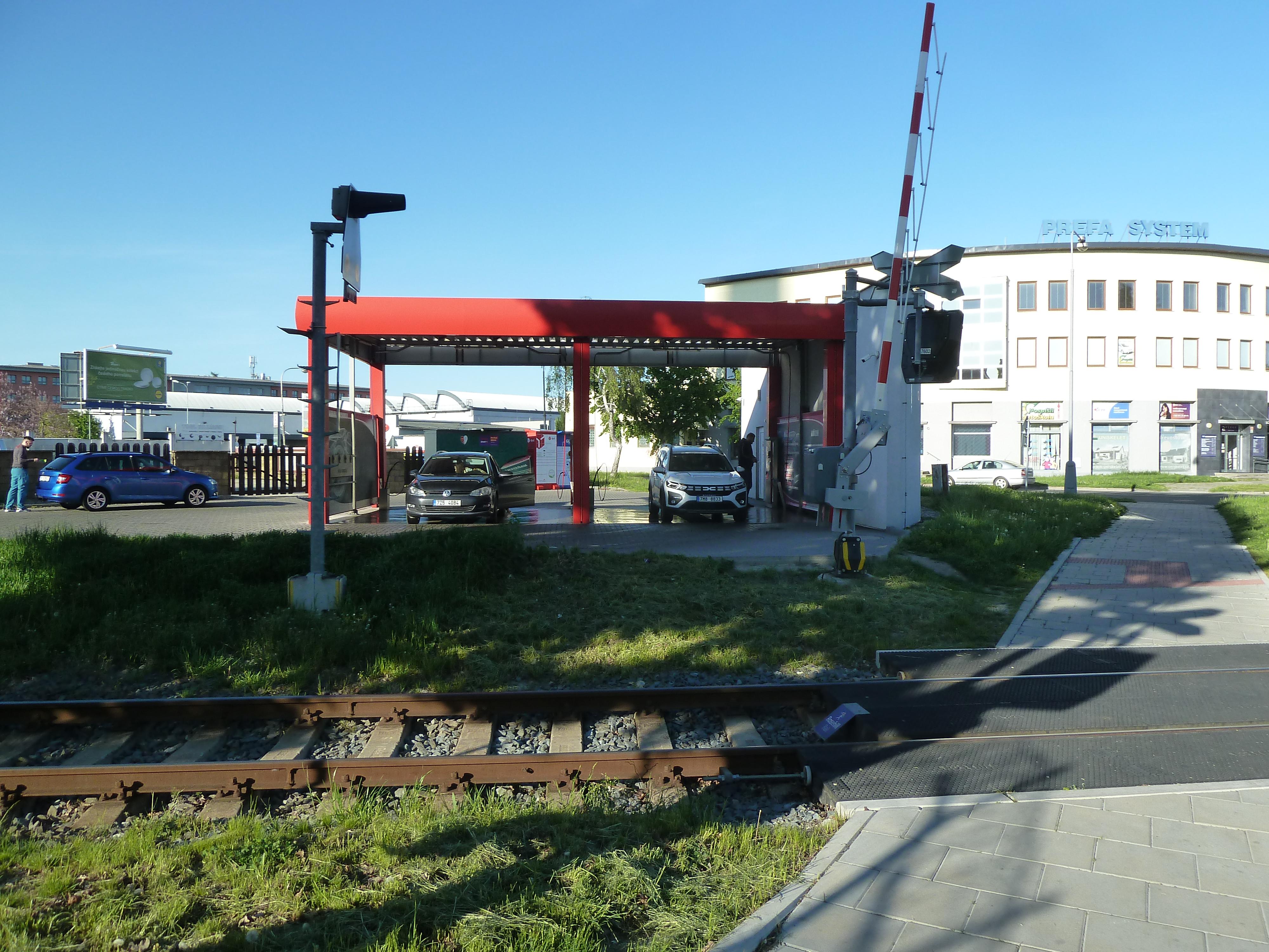 Bezkontaktní automyčka Vejdovského foto 2