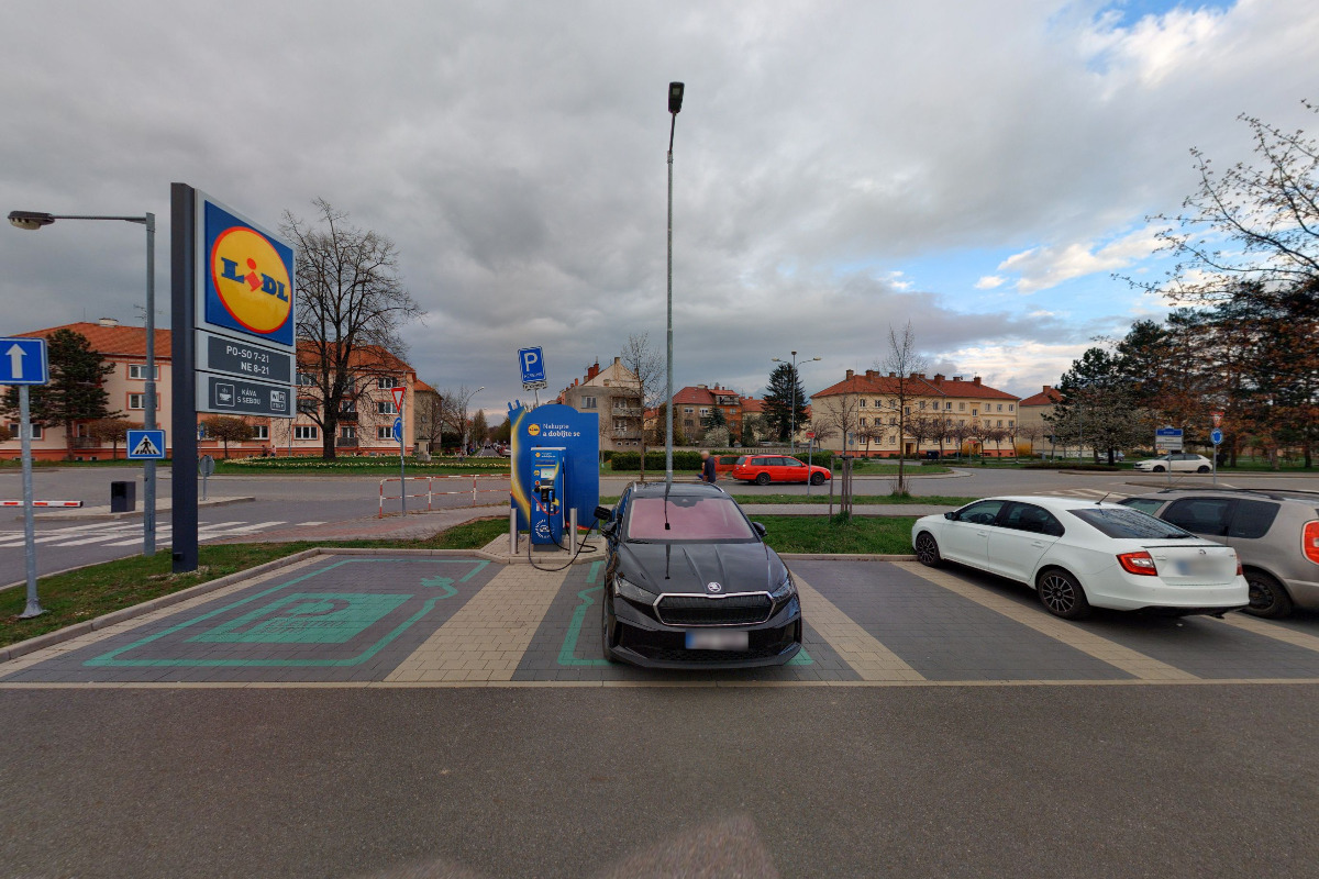 Nabíjecí stanice Lidl