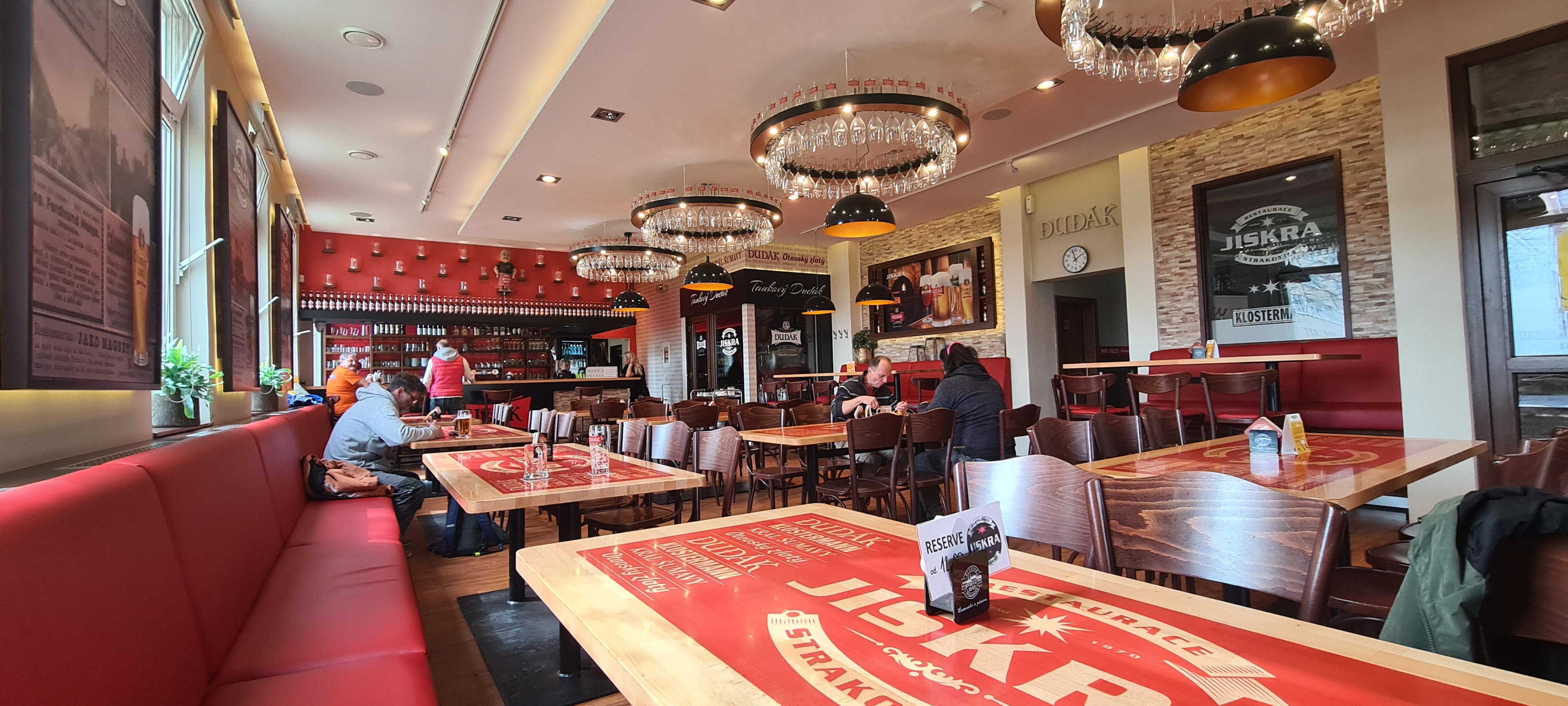 Restaurace Jiskra foto 3