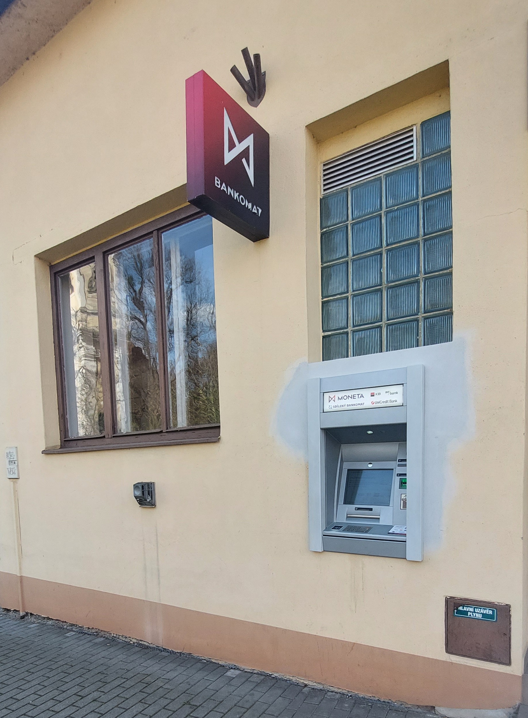 Bankomat MONETA Money Bank foto 3