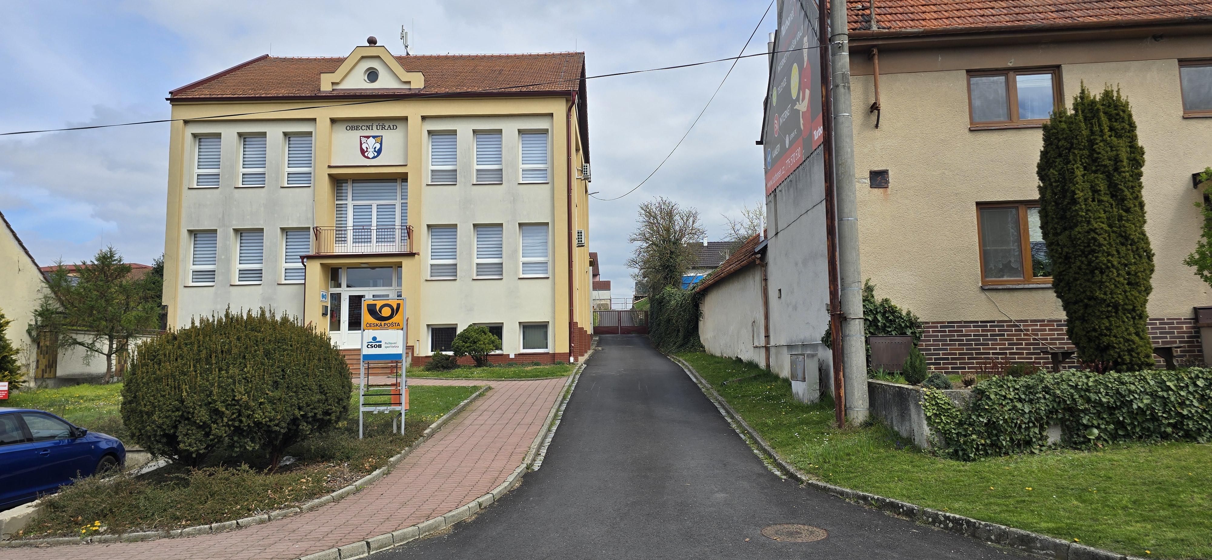Prakšice - obecní úřad foto 2