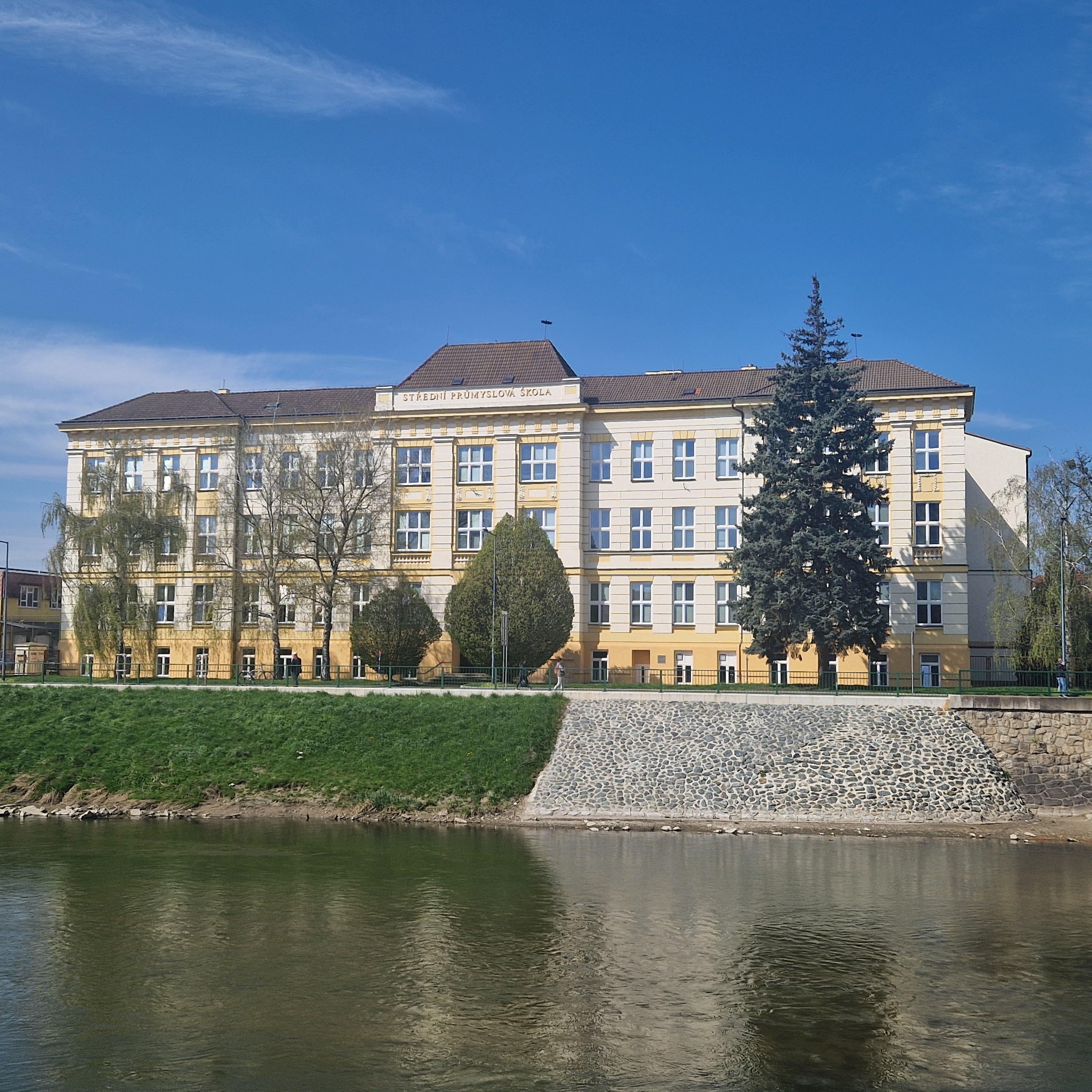 Střední škola Edvarda Beneše Břeclav foto 4
