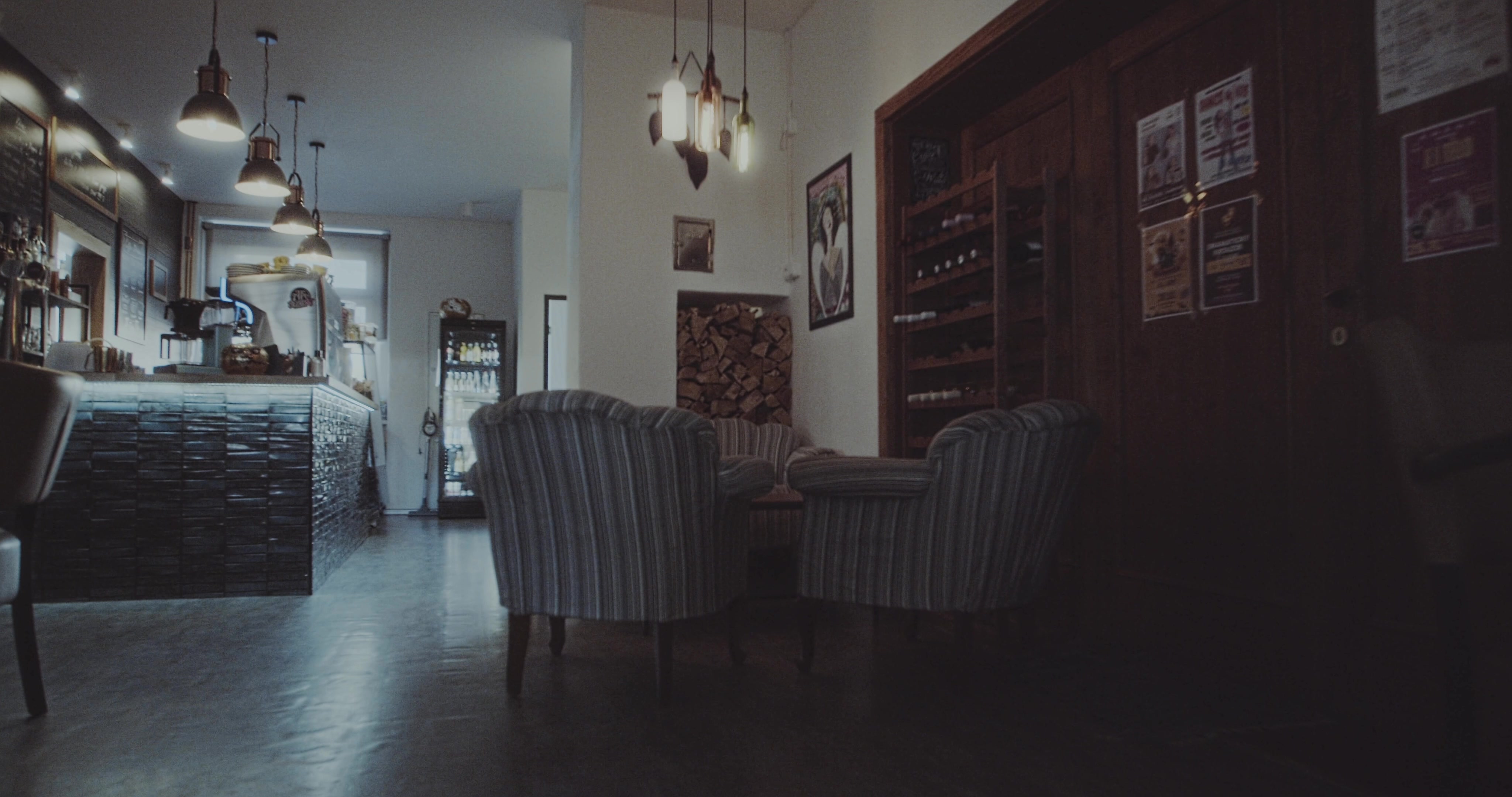 AlfaTau Coffee | Kavárna & Pražírna foto 2 (náhled videa)