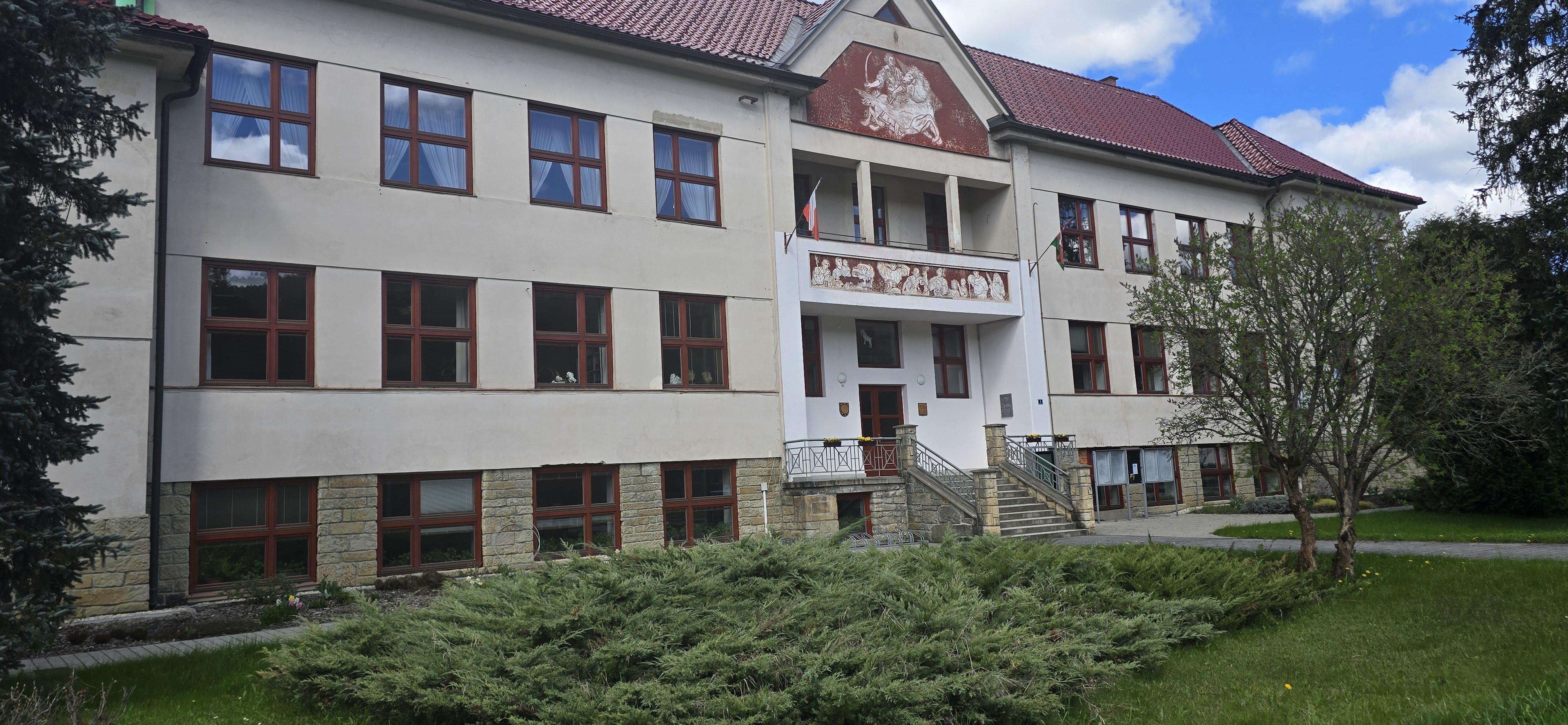 Velké Karlovice - obecní úřad