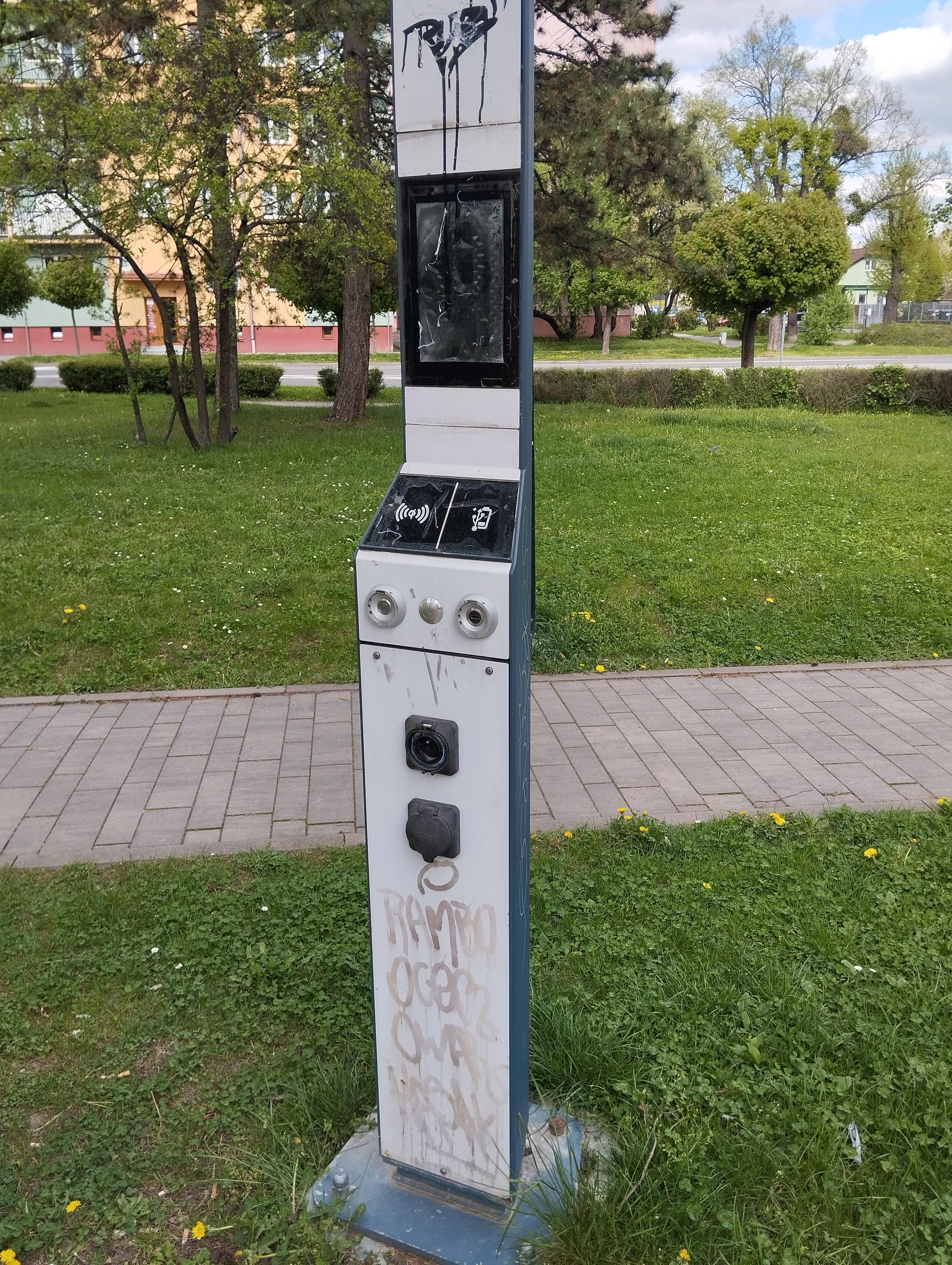 Nabíjecí stanice - zásuvka Očadlíkova foto 4