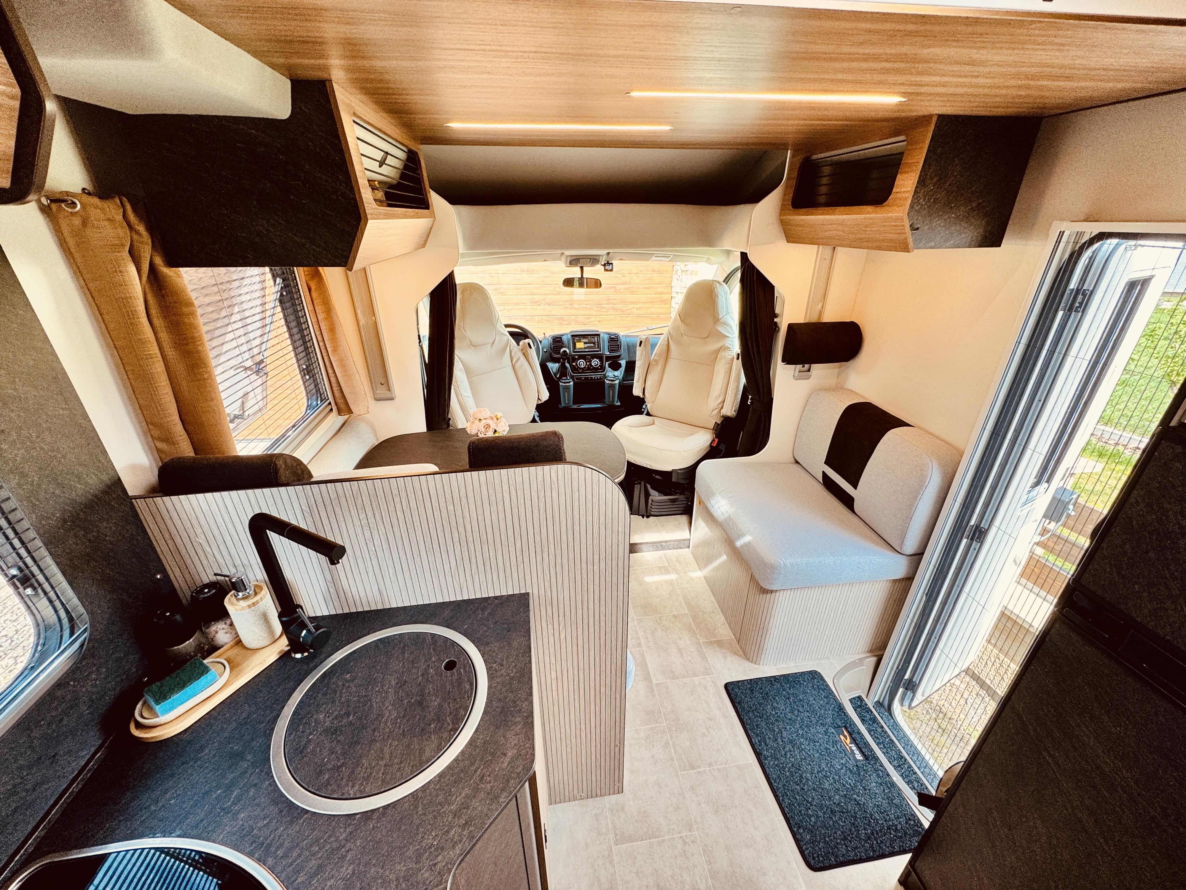 ROADNEST s.r.o. foto 2