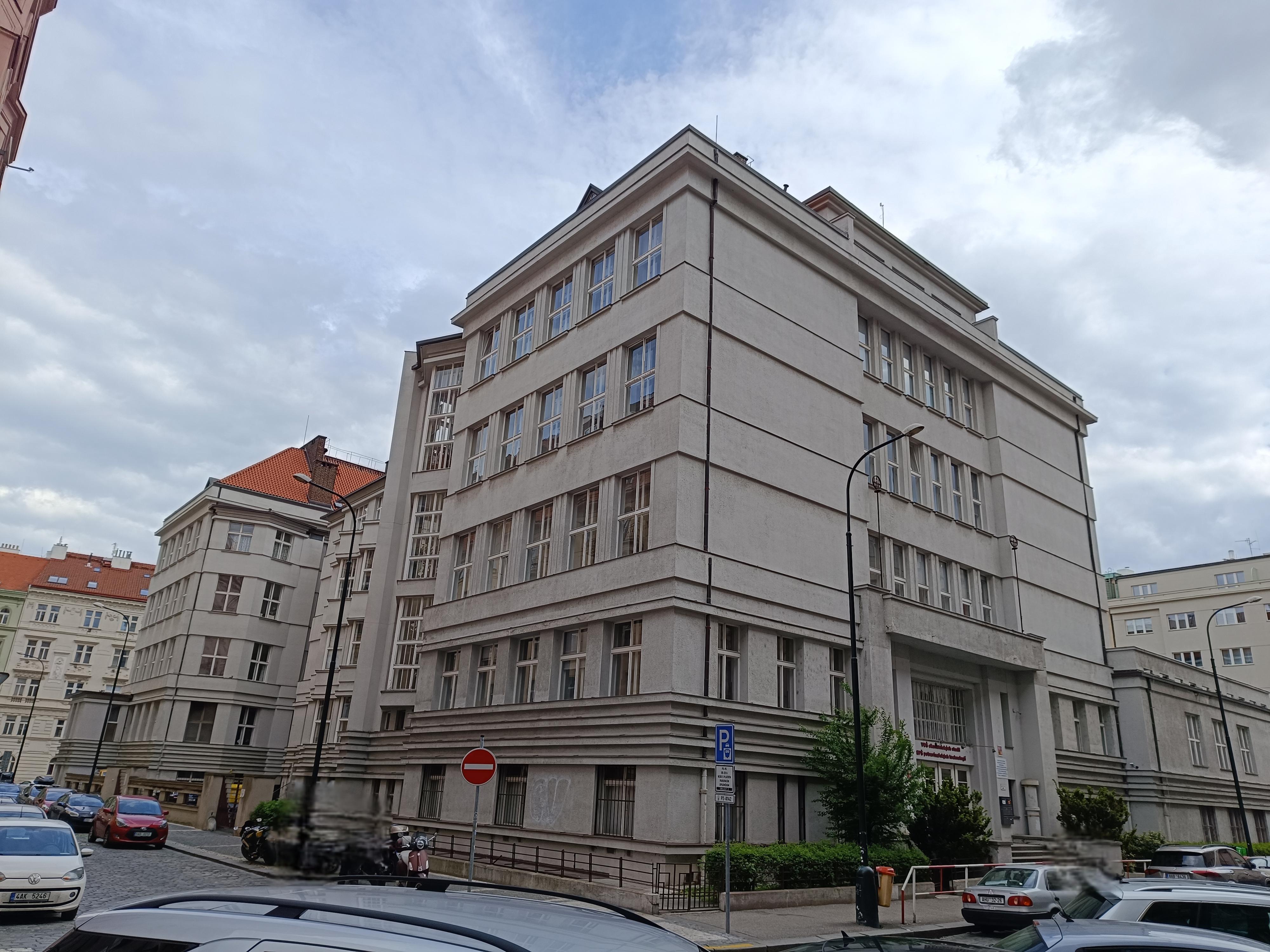 Střední průmyslová škola potravinářských technologií, Praha 2 foto 2