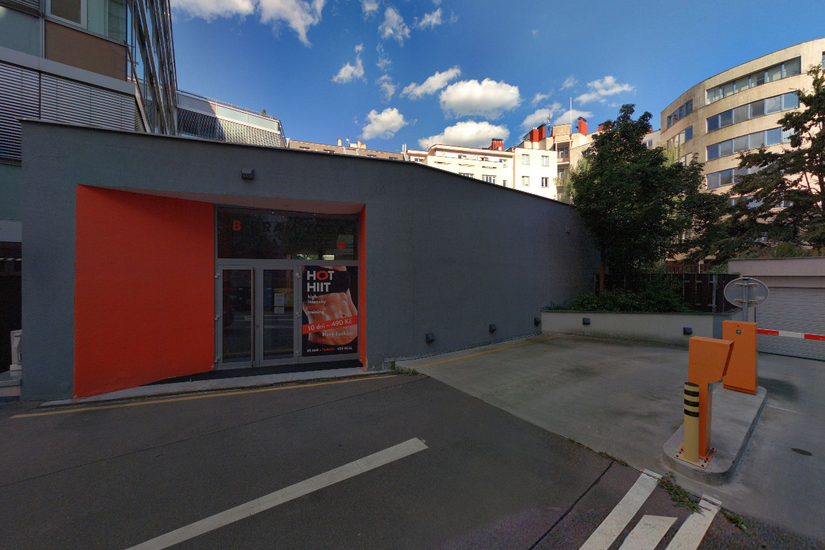 BIKRAM YOGA PRAGUE, s.r.o. foto 2