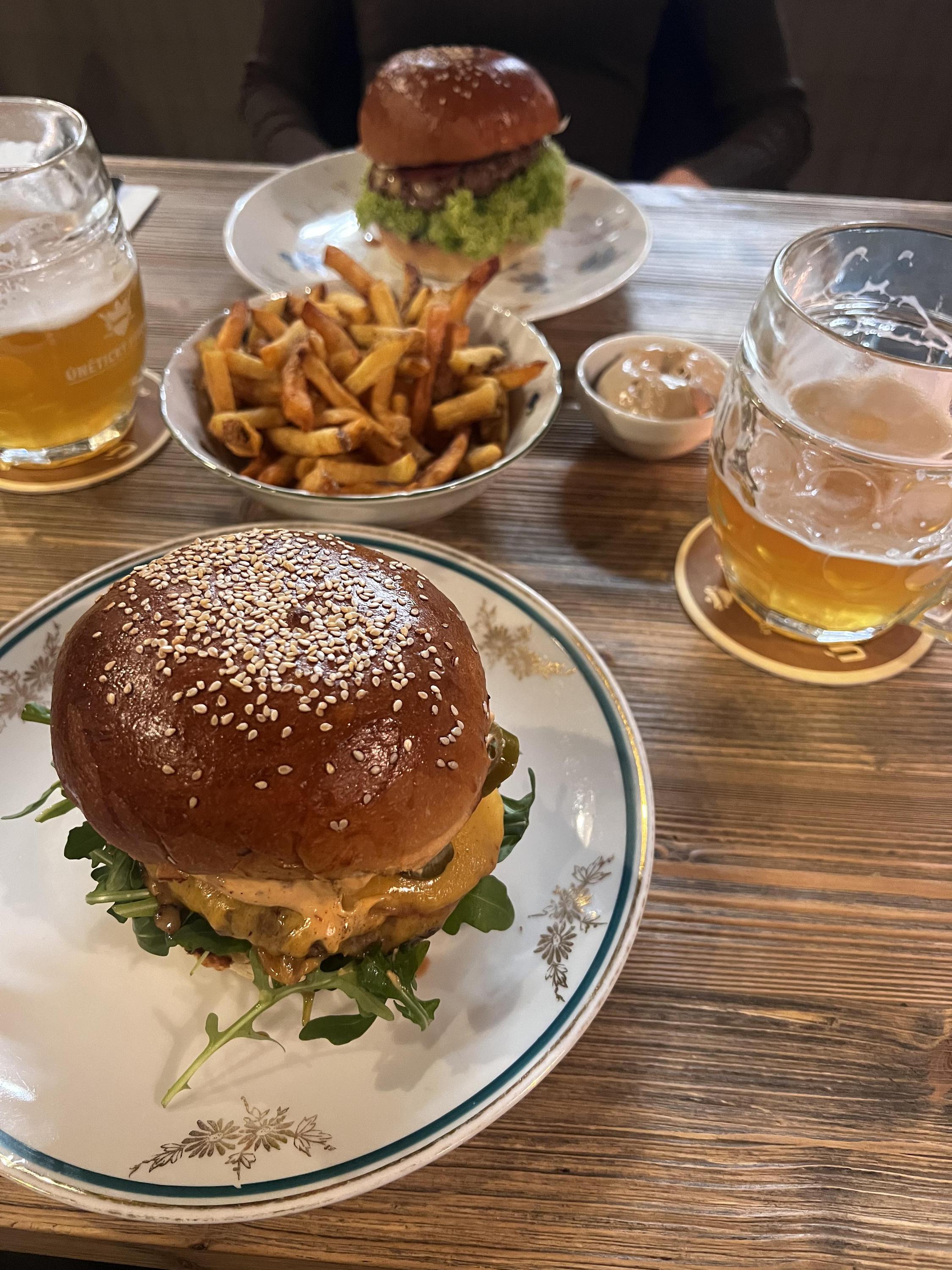 Dish - fine burger bistro foto 3