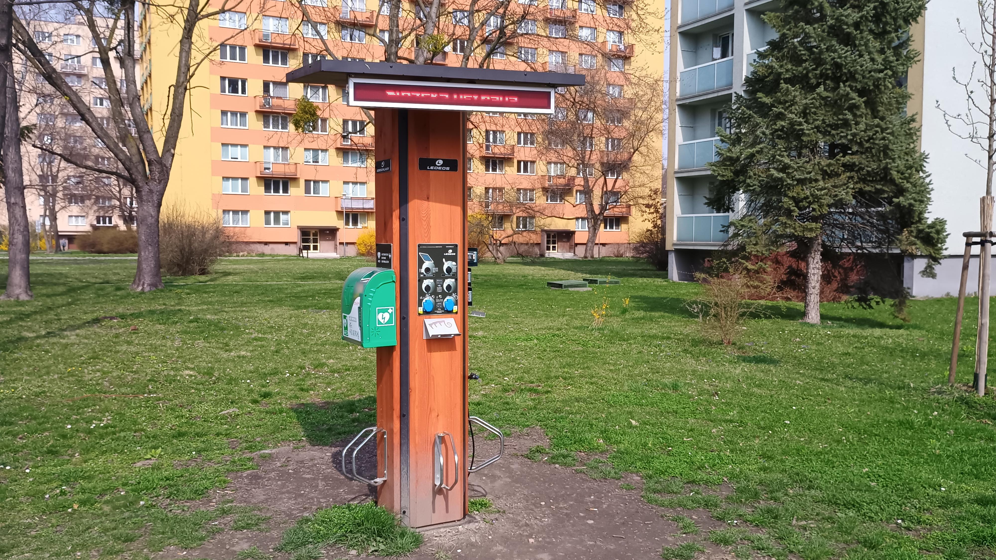 Nabíjecí stanice pro elektrokola Bohumínská