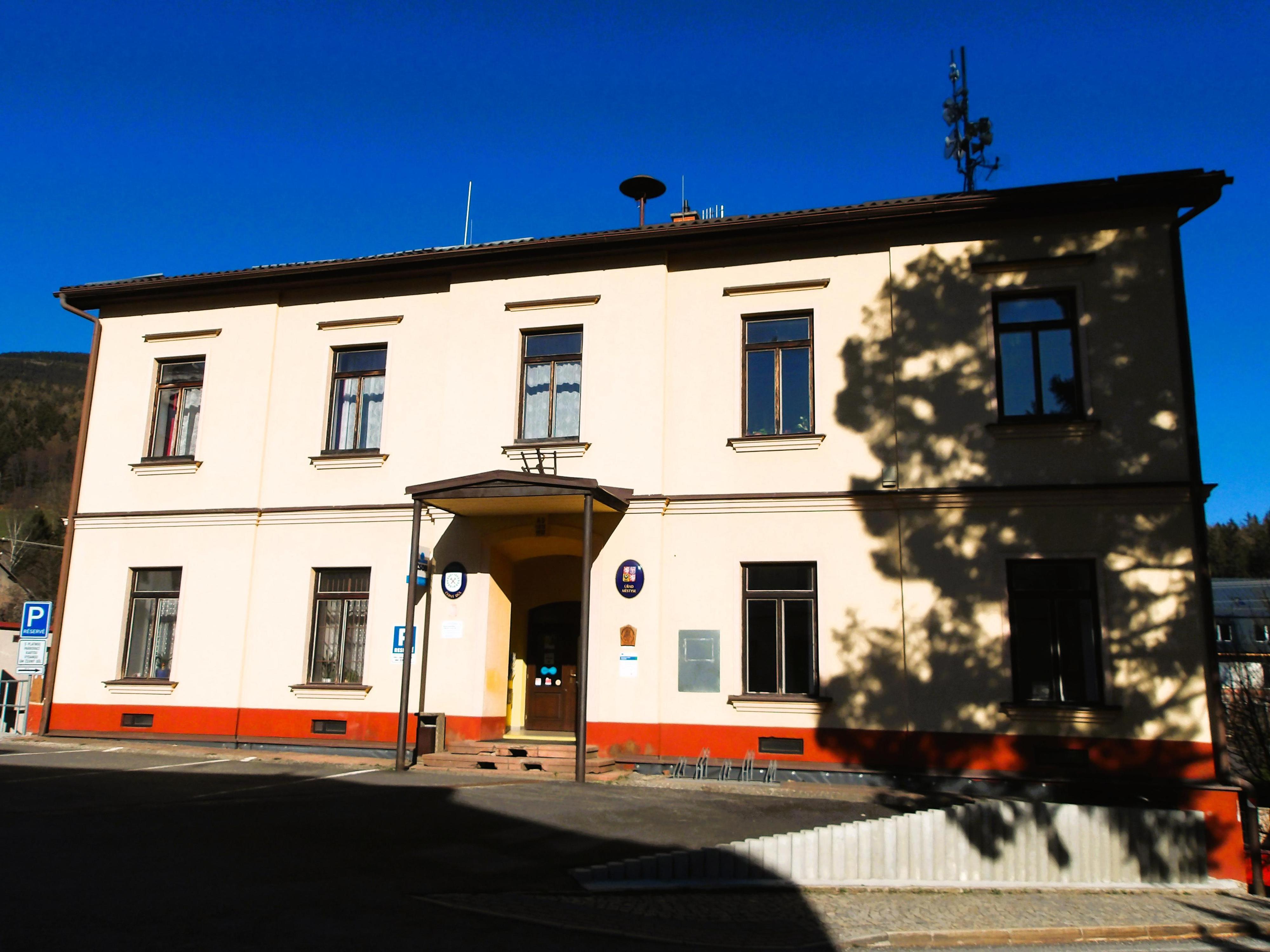 Černý Důl - úřad městyse foto 3