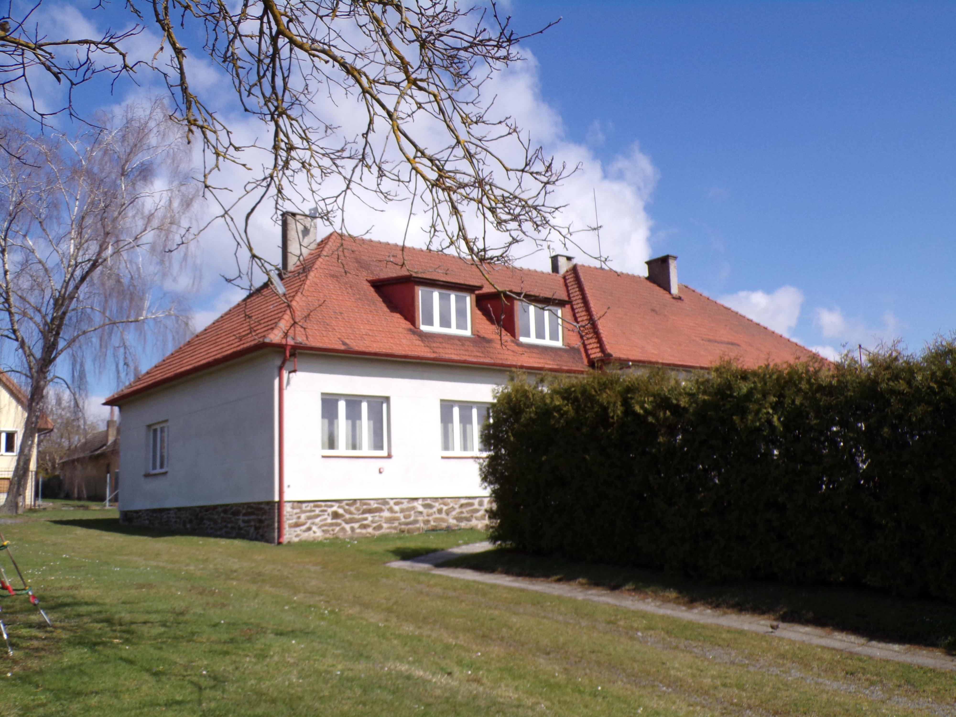 Zhoř u Tábora - obecní úřad foto 3