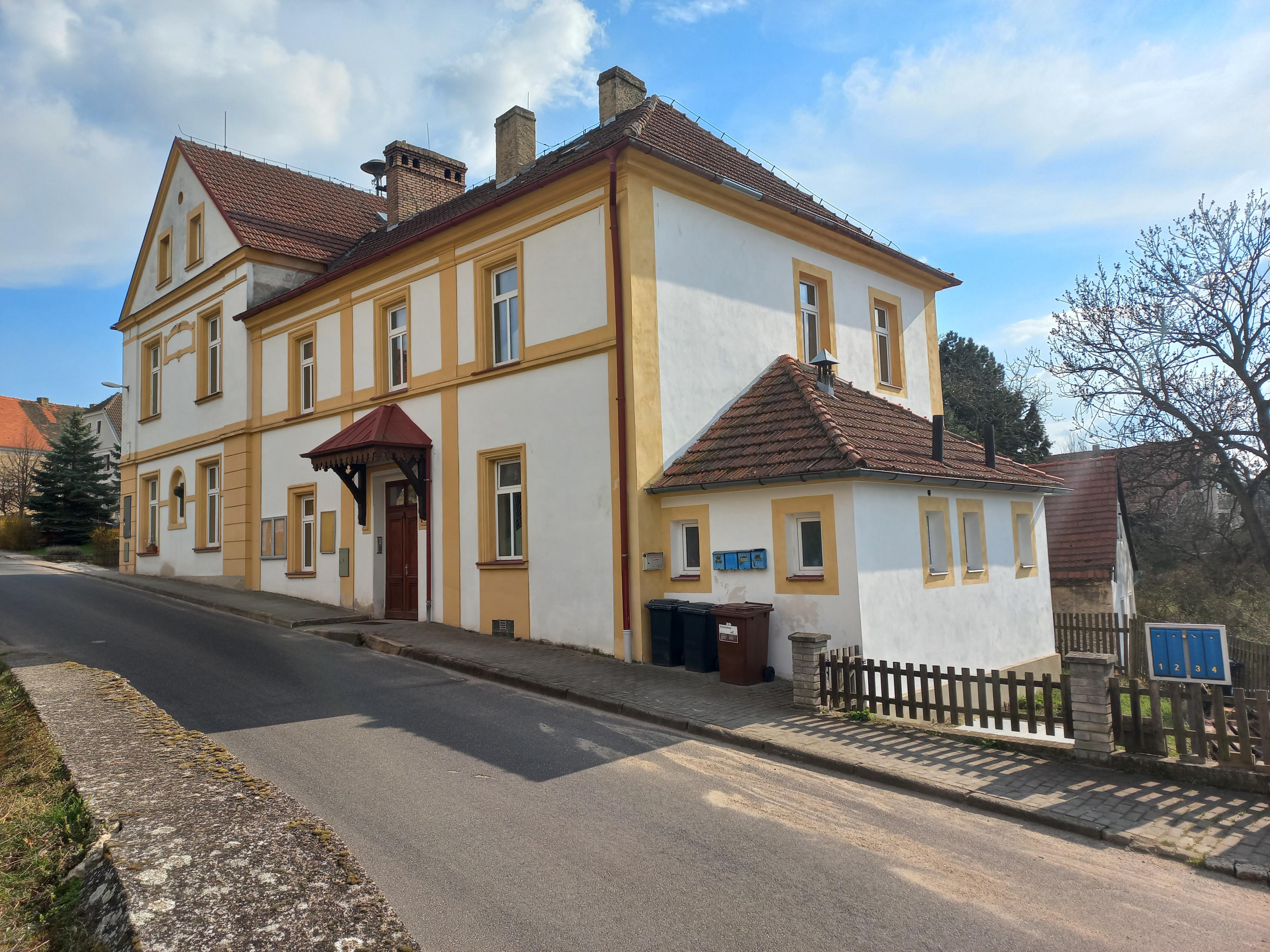 Hlinná - obecní úřad foto 6