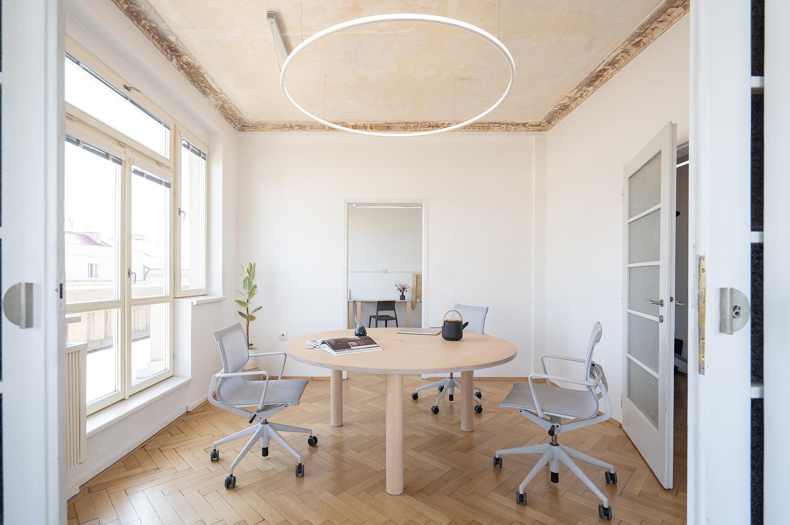 KNOW HOW solutions, s.r.o.