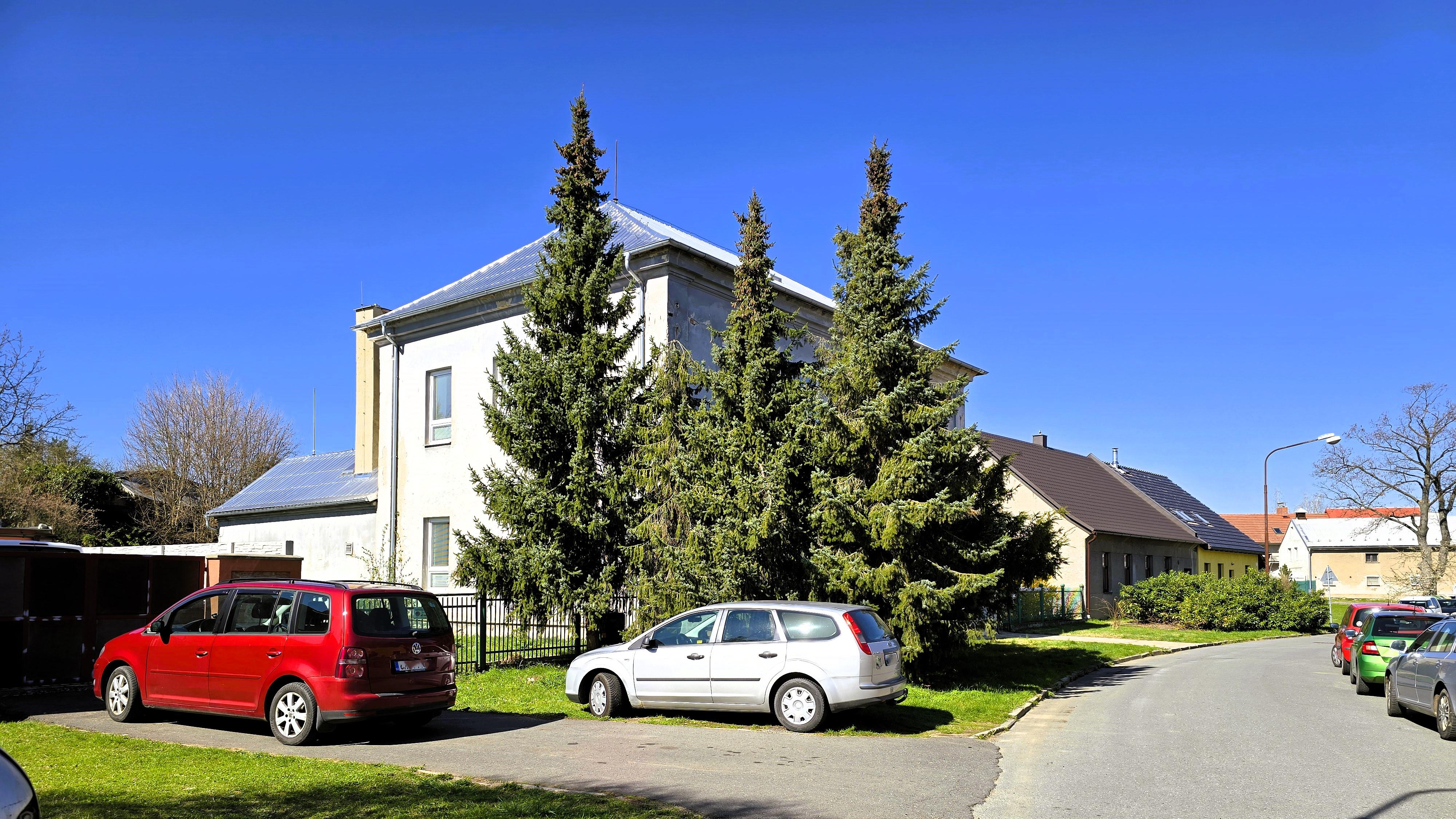 ZŠ a MŠ Olomouc, Neklanova foto 2