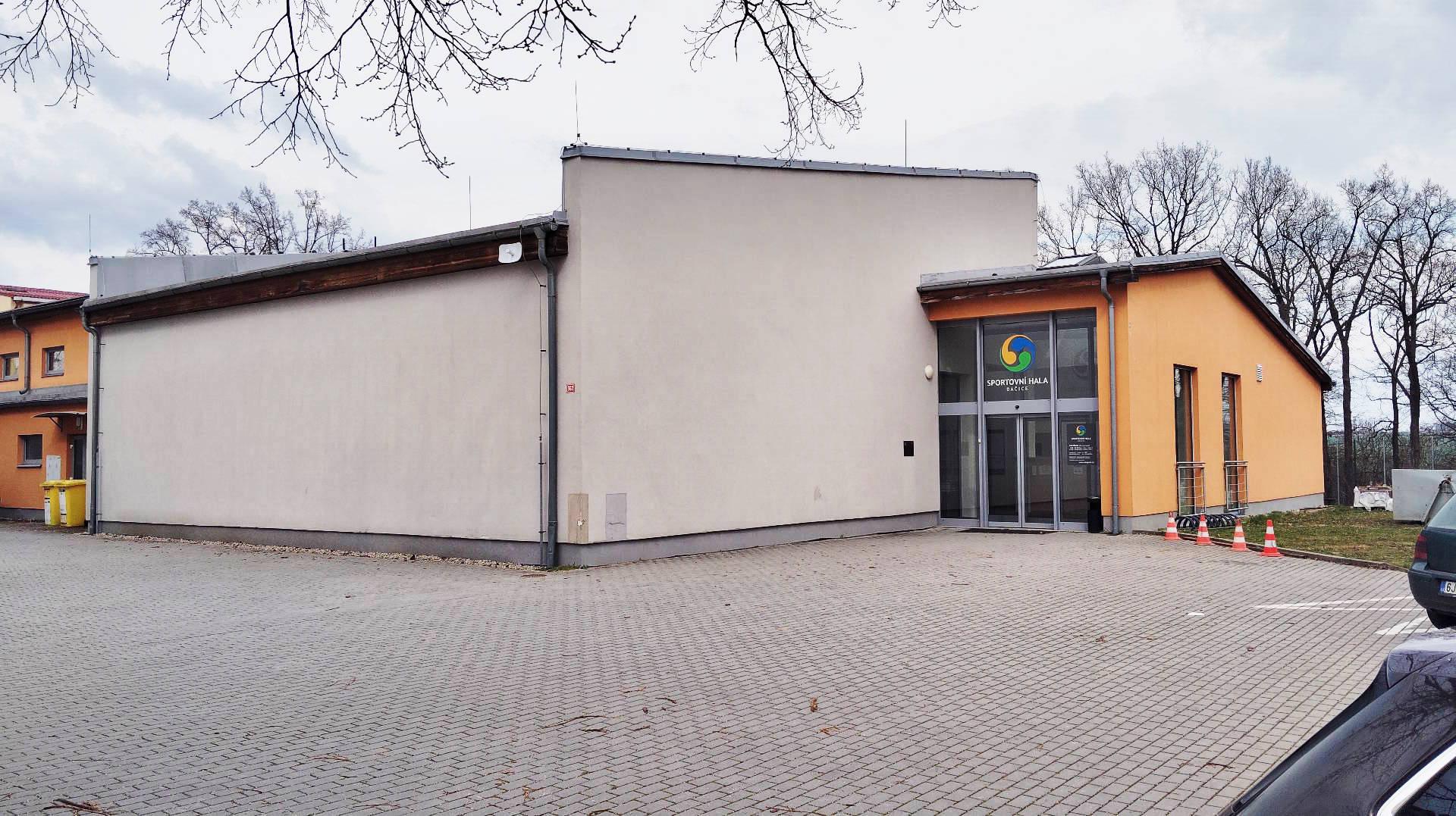 Multifunkční areál - Sportovní hala Dačice foto 2