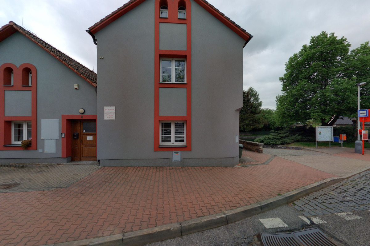 Místní knihovna Lochkov foto 3