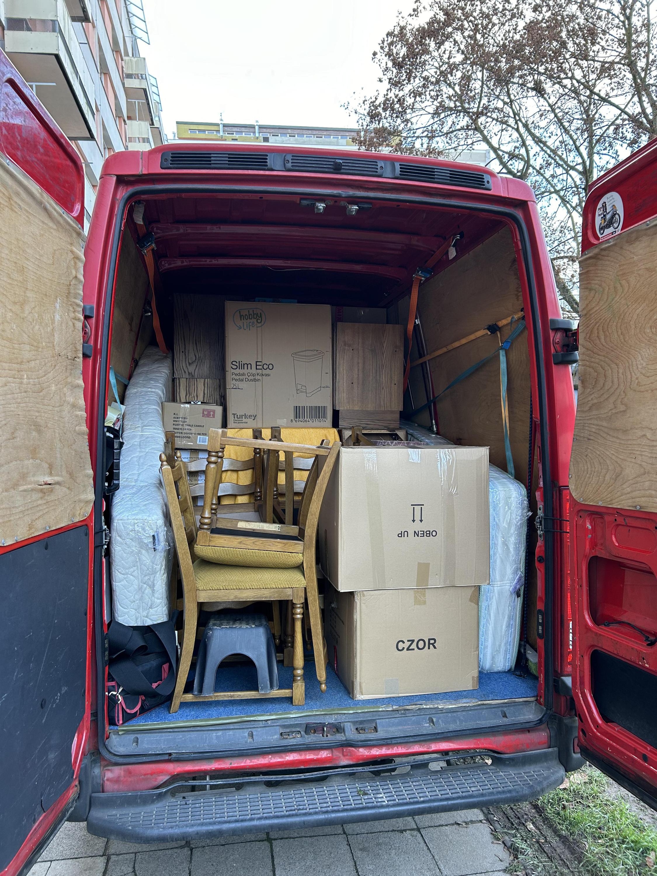 AB MOVING | Stěhování a vyklízení foto 5