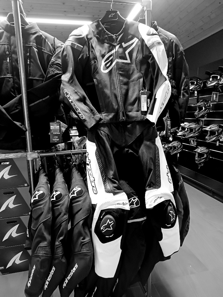 BIKERS CROWN foto 2