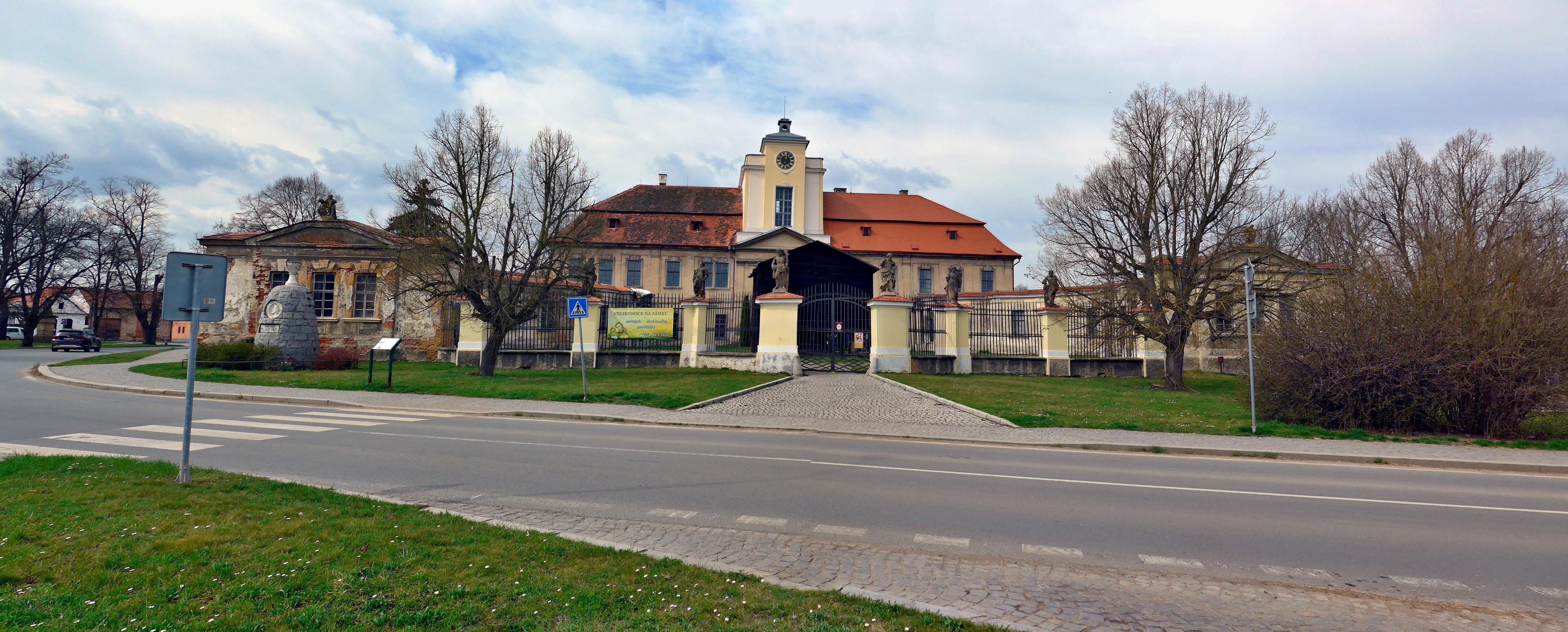 Zámek a zámecký park Křimice foto 6