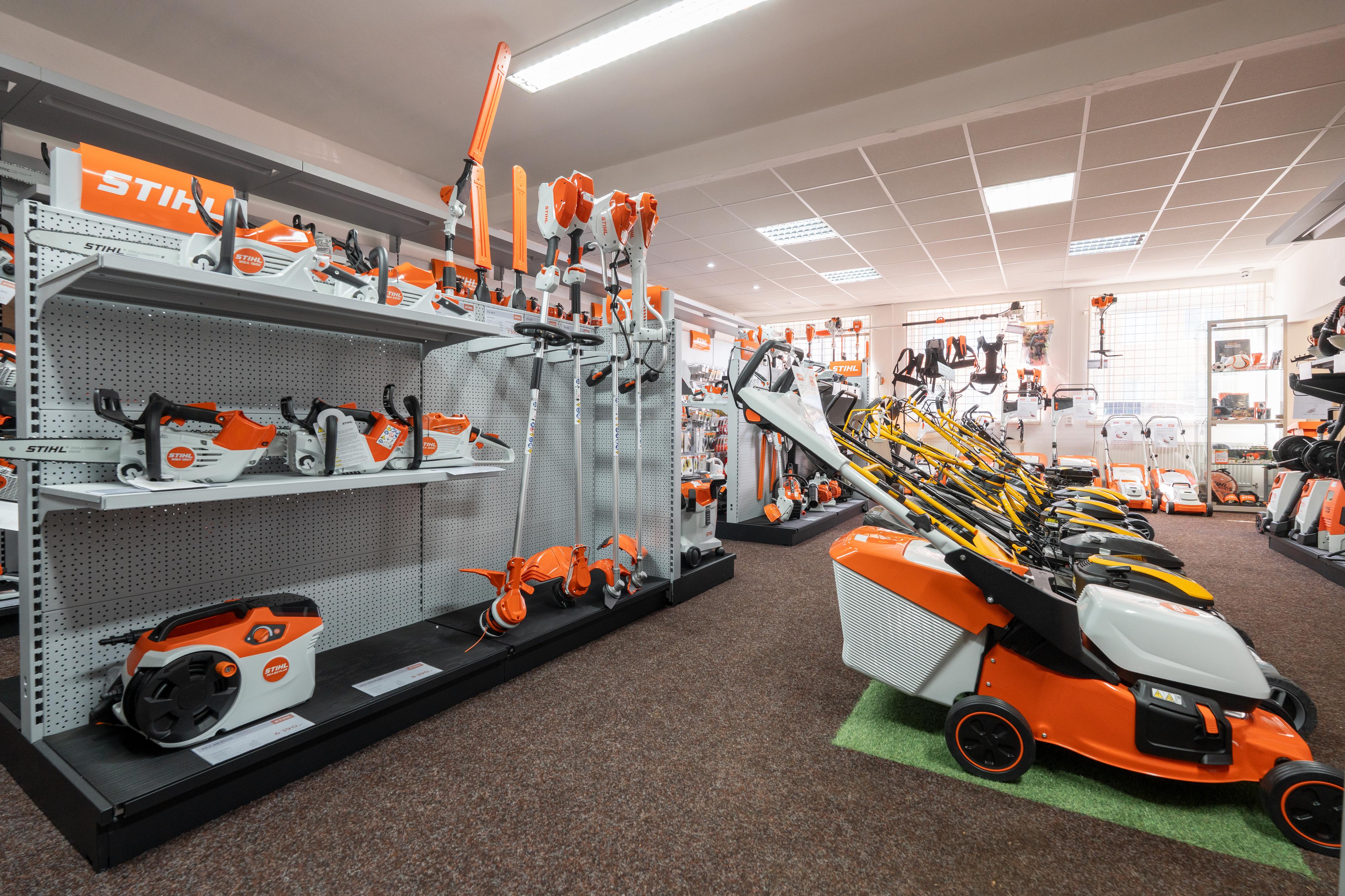 STUDIO H+H – zahradní a lesní technika foto 2