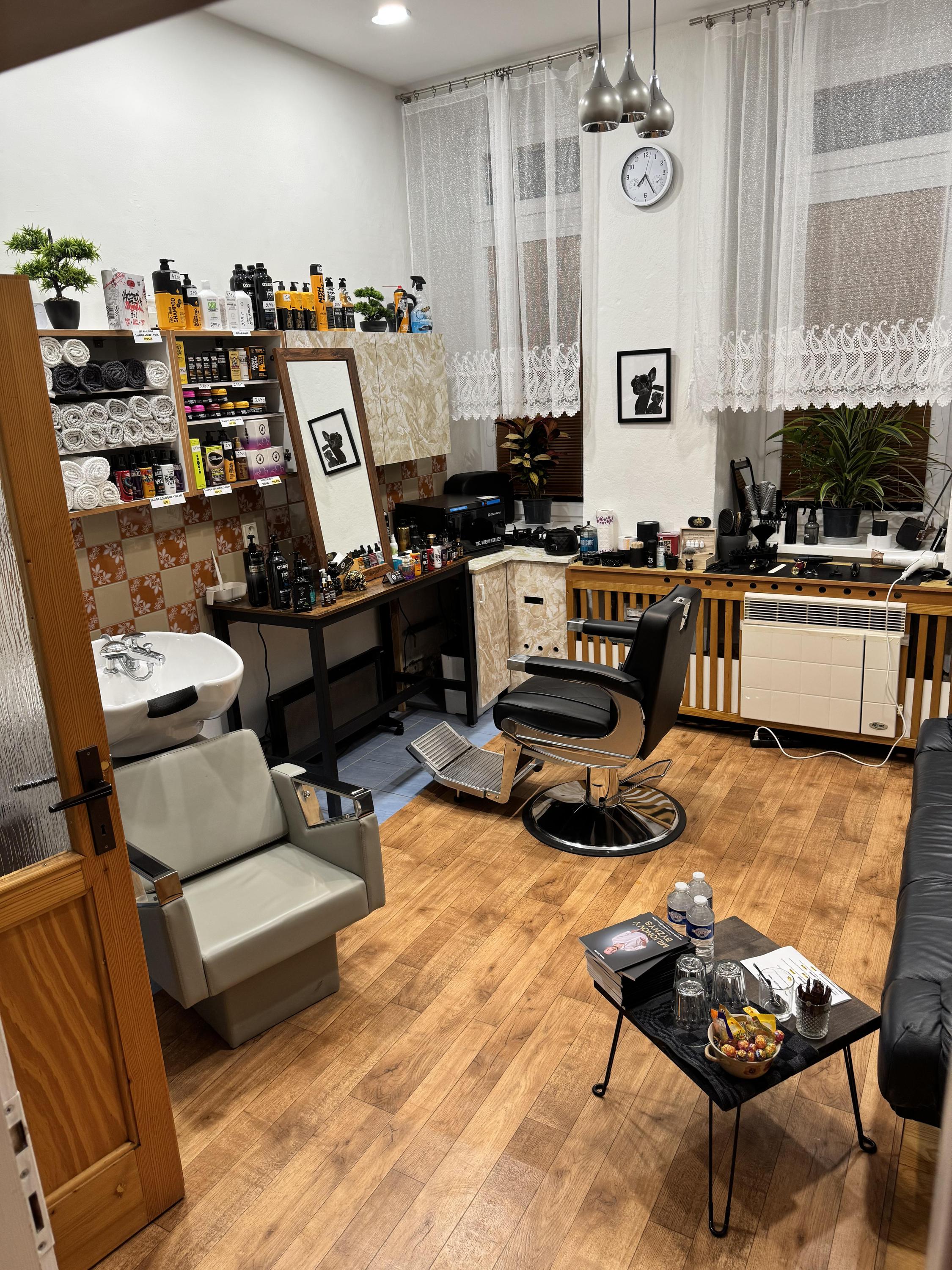 Honza Straka Barber&Shop foto 2