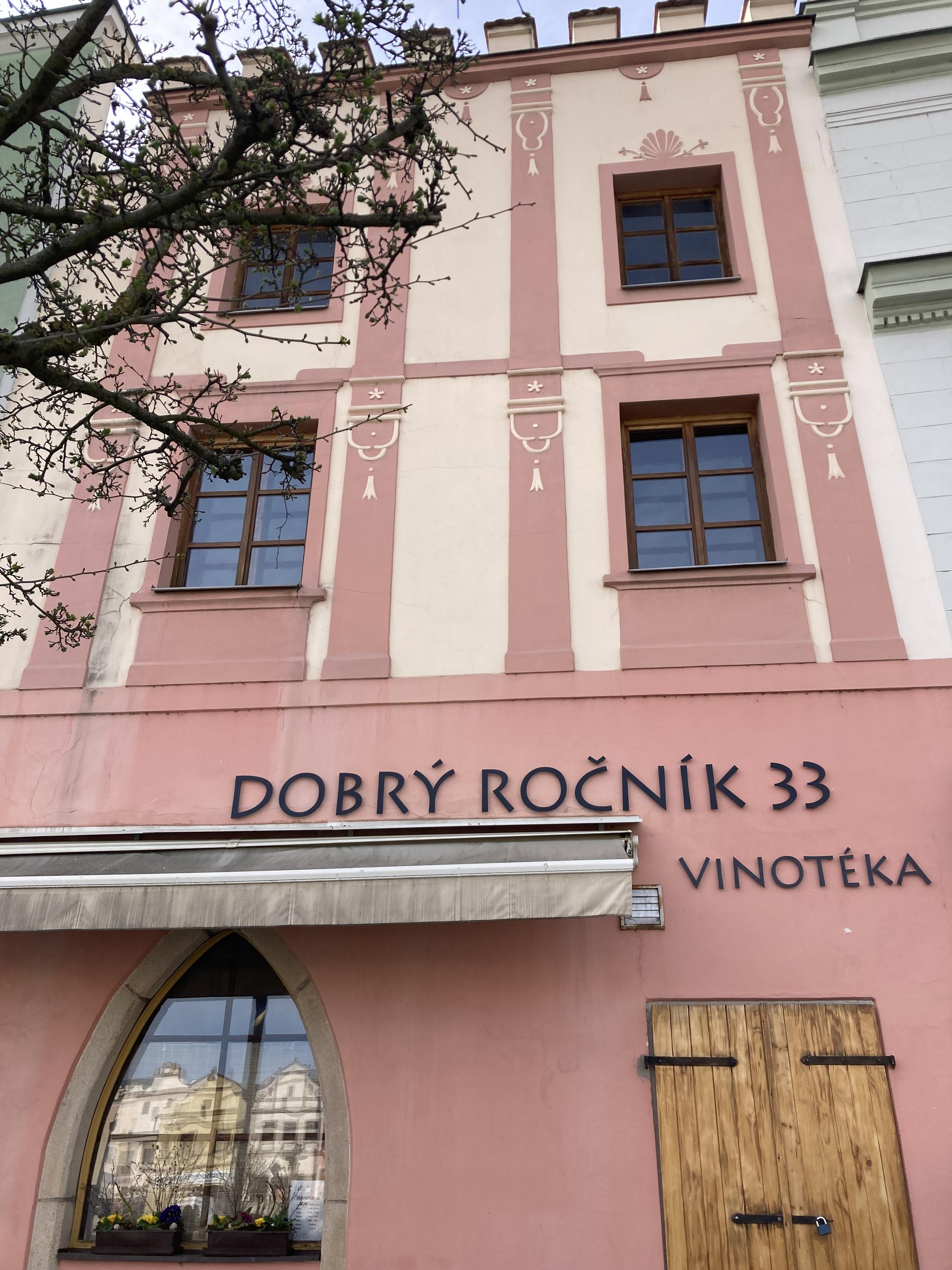 Dobrý ročník 33 - vinotéka foto 4