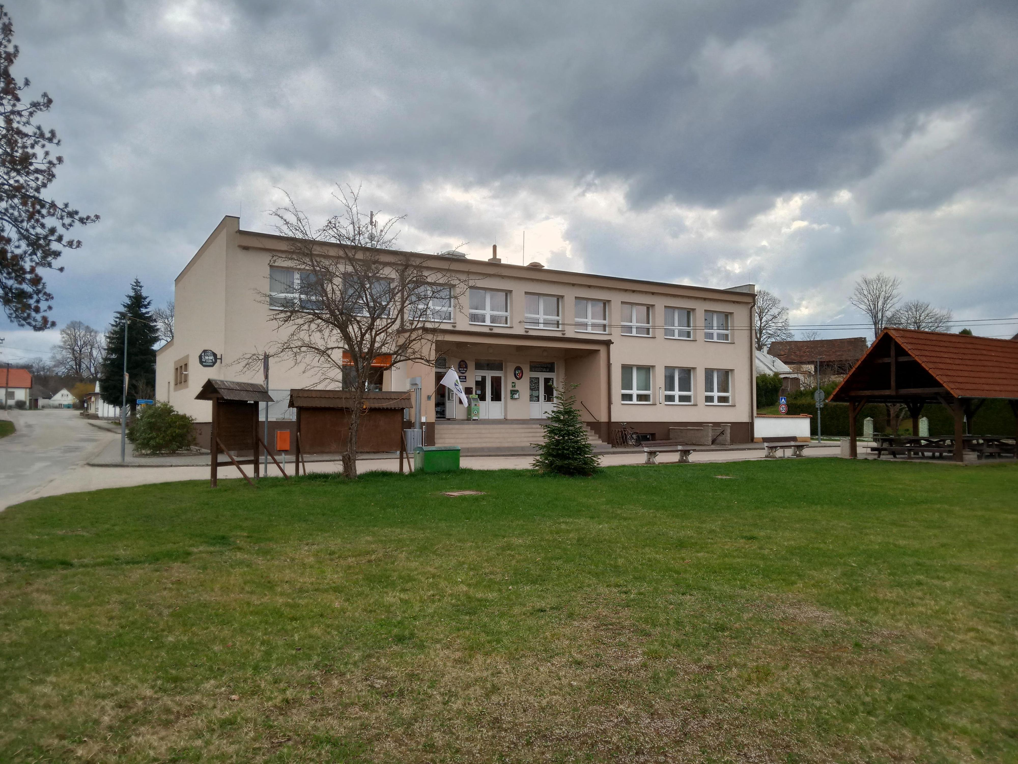 Stříbřec - obecní úřad foto 2