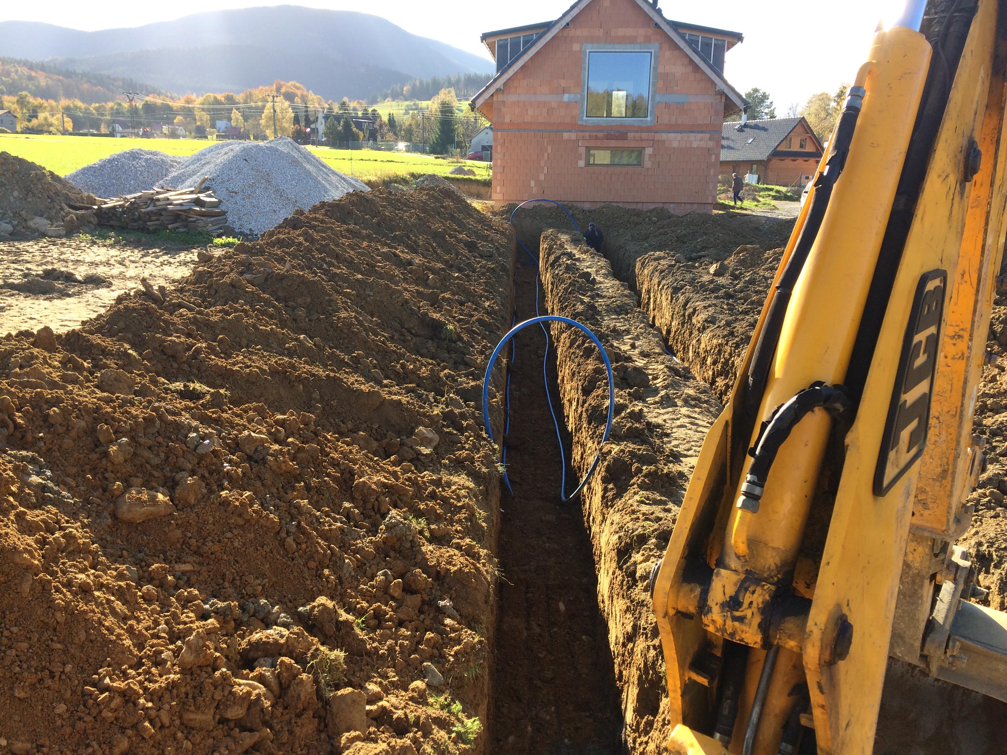 Miroslav Olívka - zemní práce traktorbagrem foto 3