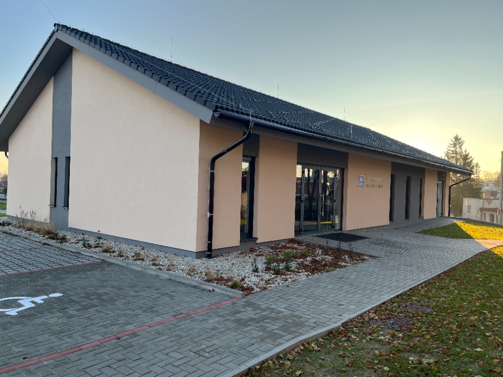 Náboženská společnost Svědkové Jehovovi - Sál Království foto 3