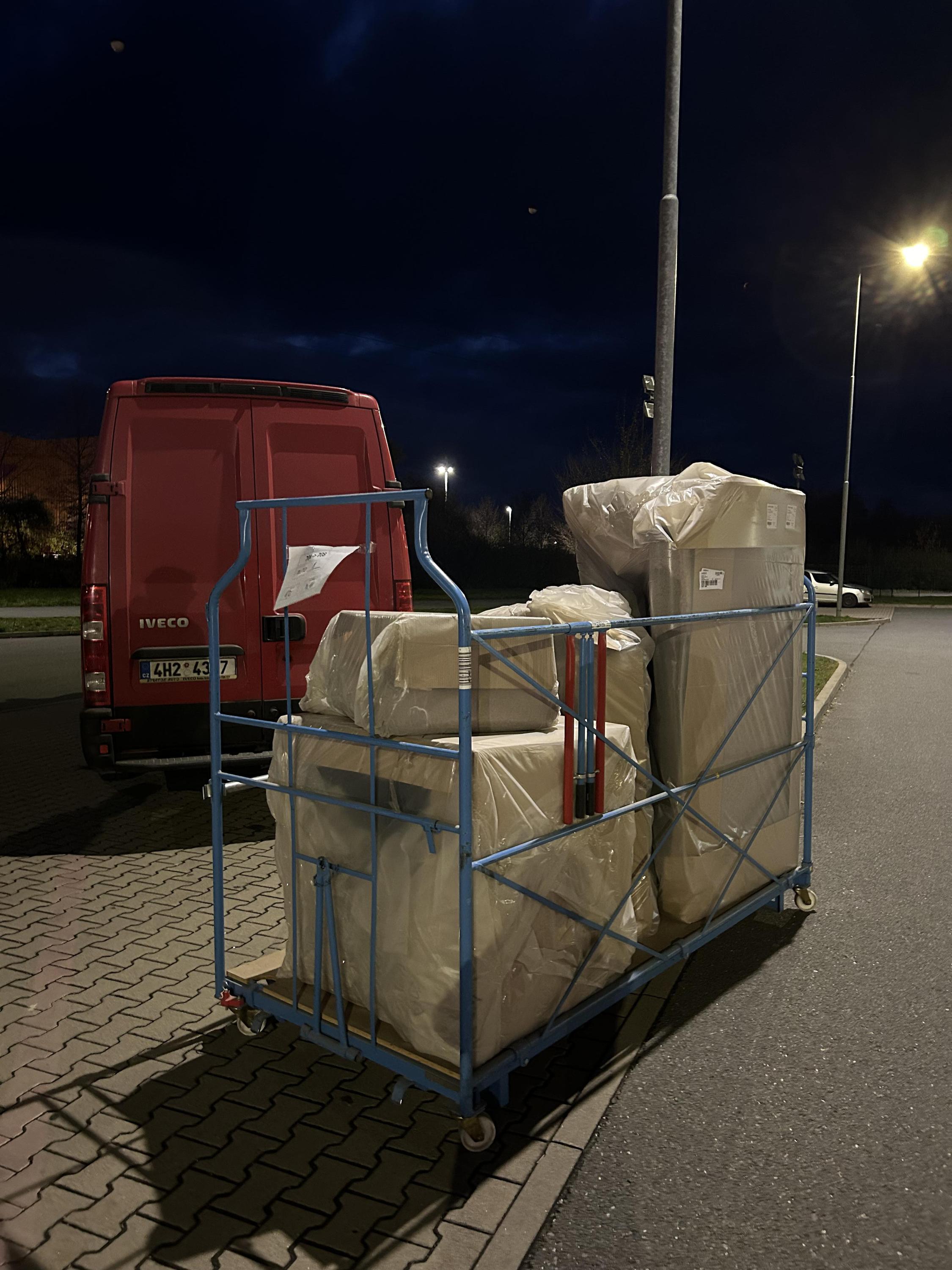 AB MOVING | Stěhování a vyklízení foto 6
