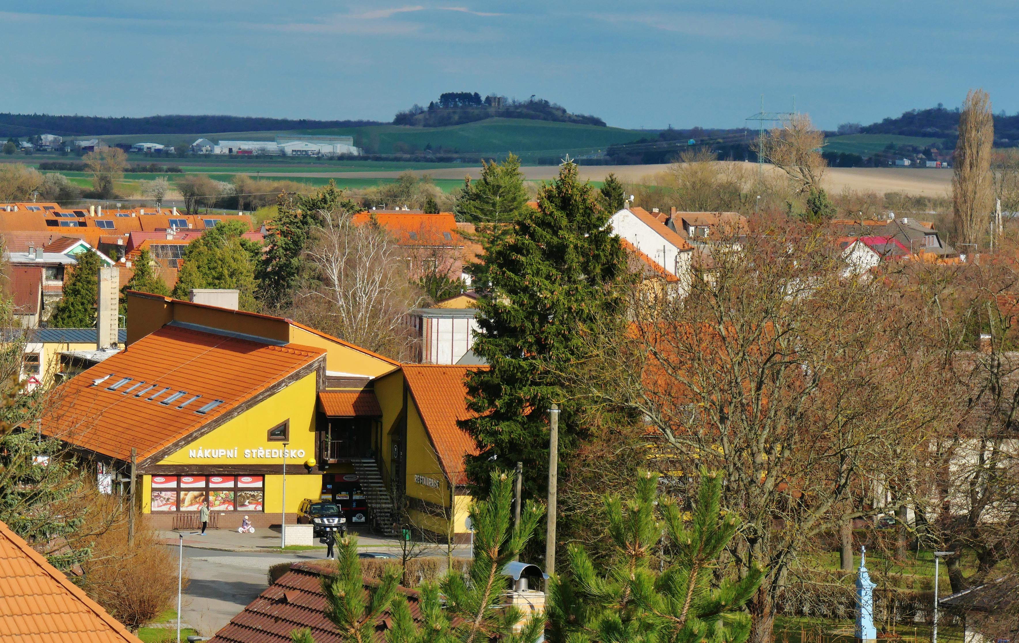 Nákupní středisko Potraviny u Kohouta foto 2