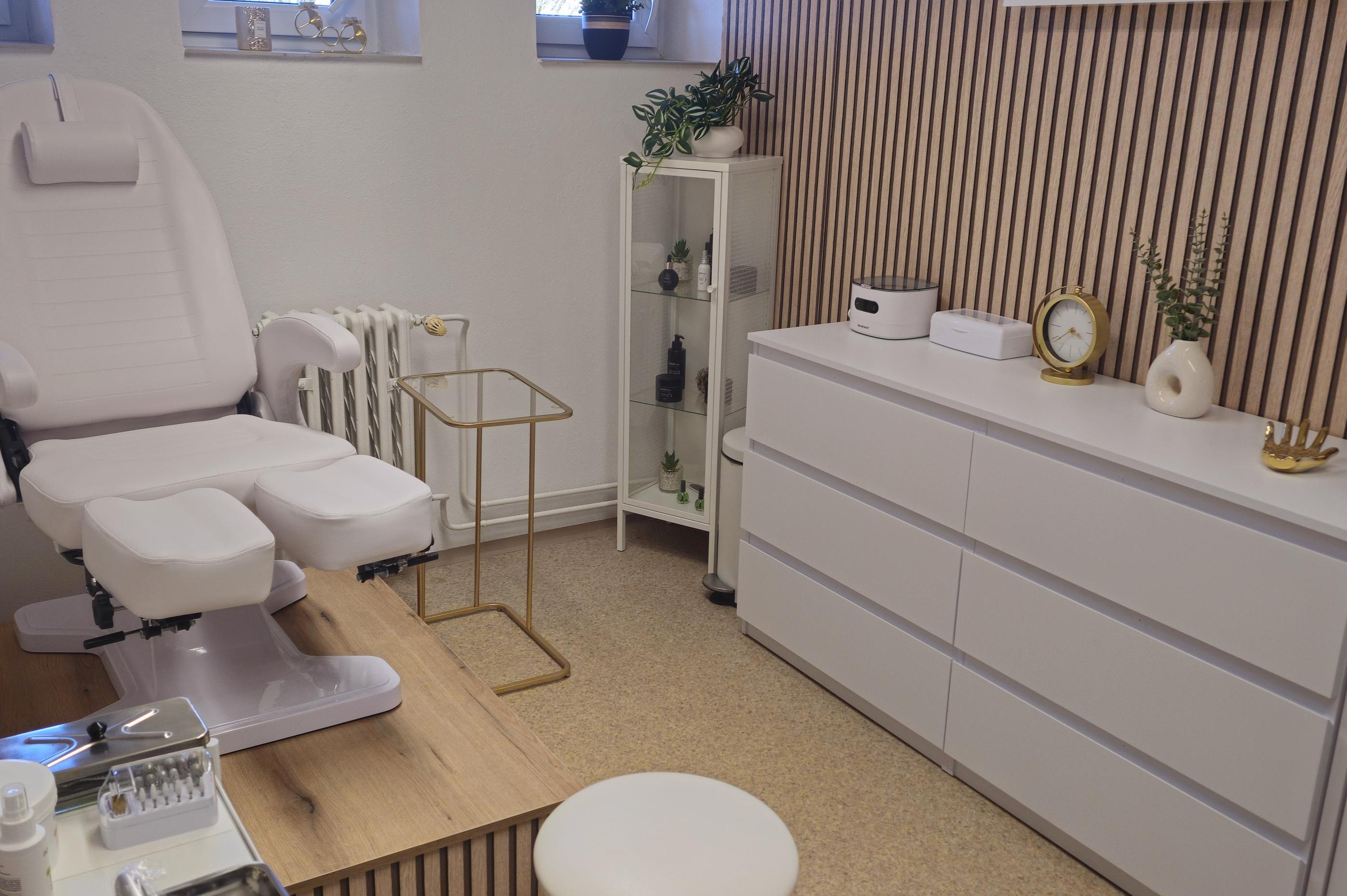 Pedikúra Lucie Dobešová