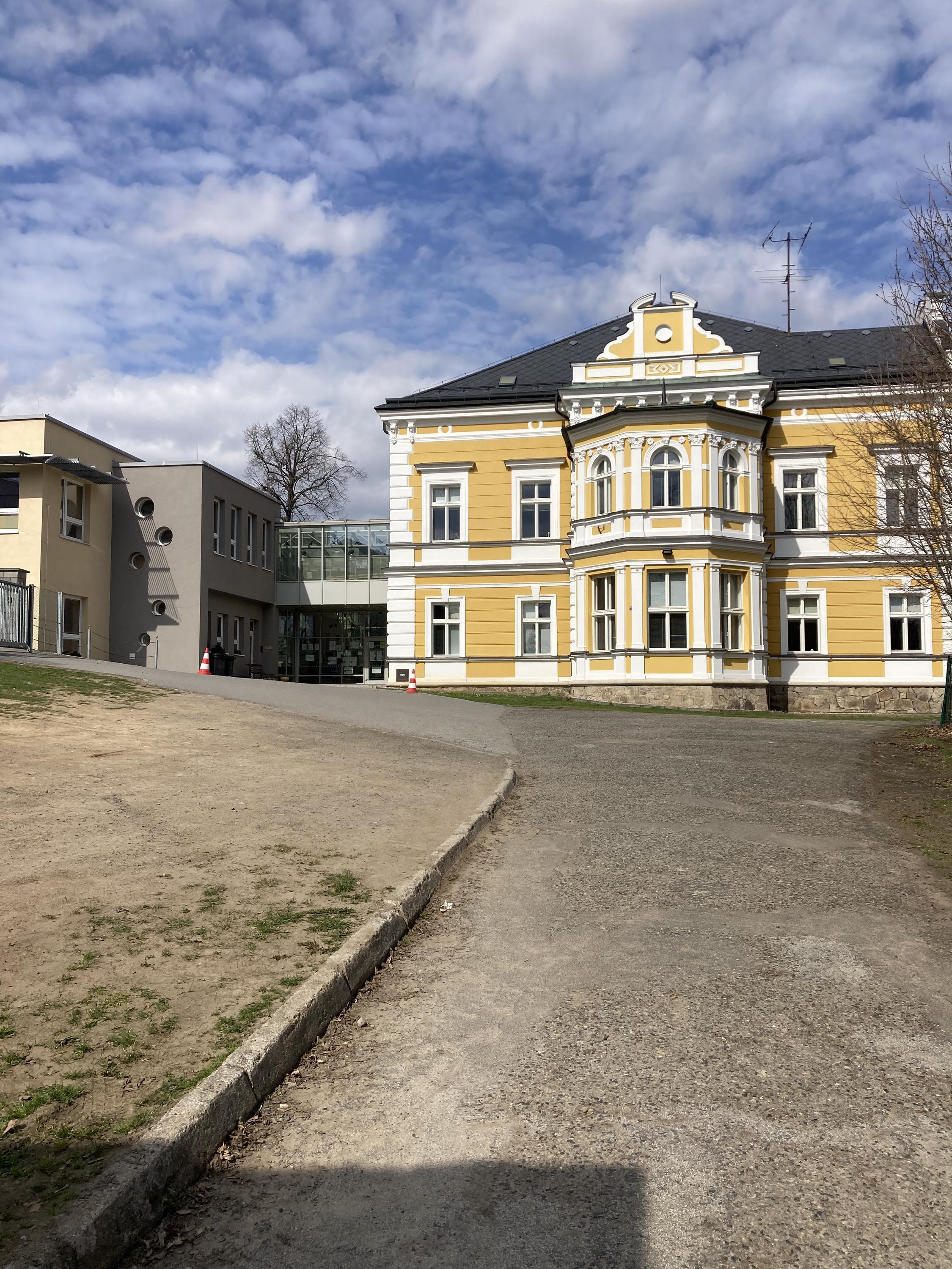 ZŠ a Praktická škola Havlíčkův Brod, U Trojice foto 2
