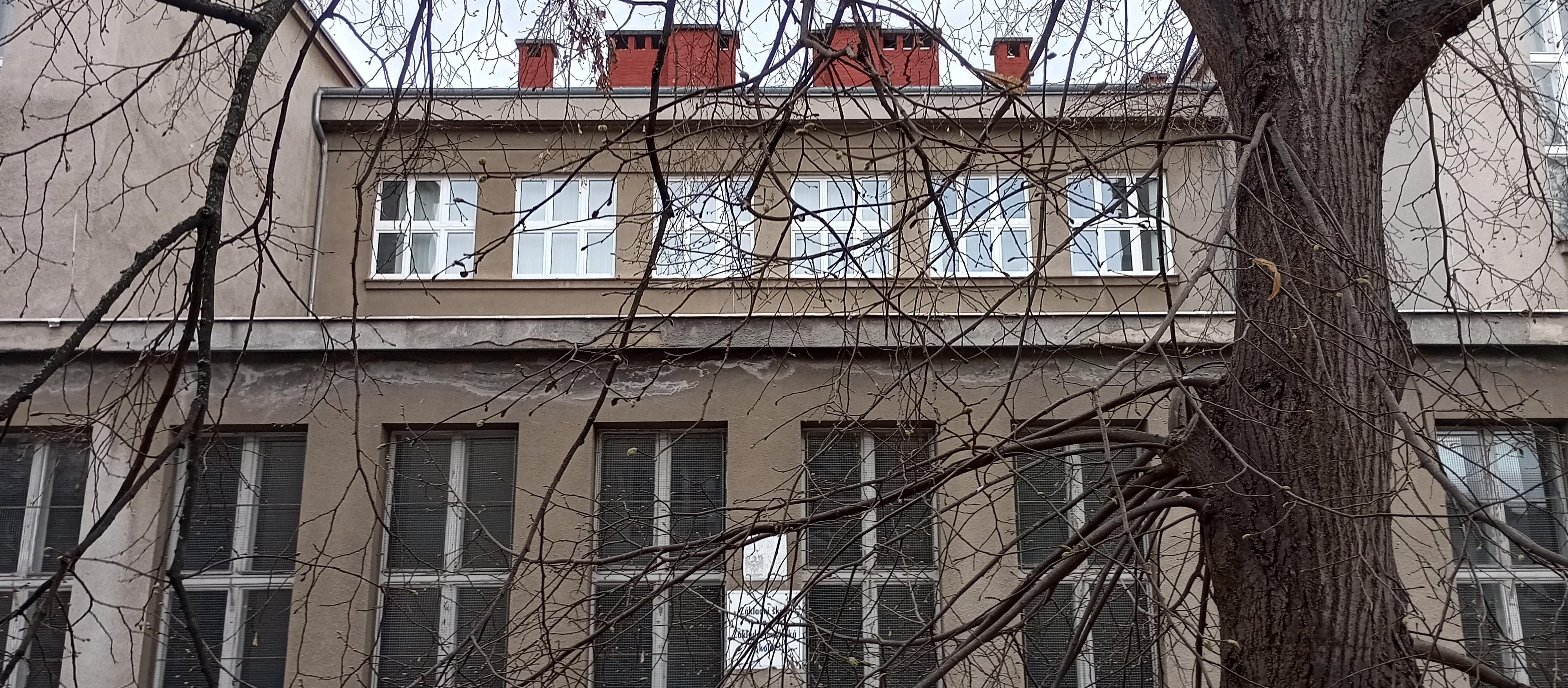 ZŠ a ZUŠ Ústí nad Labem, Husova foto 3