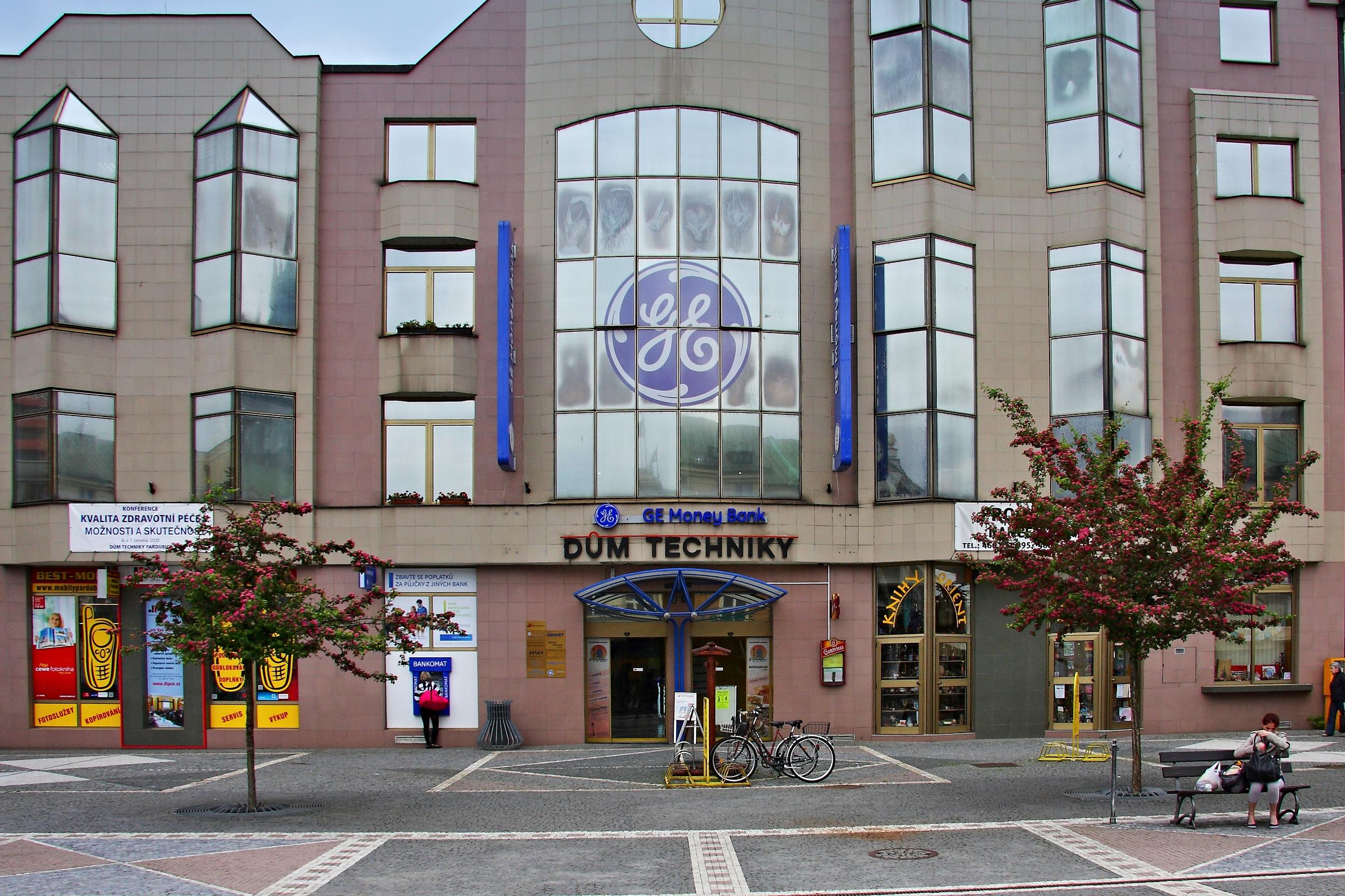 Dům techniky Pardubice, spol. s r.o. foto 2