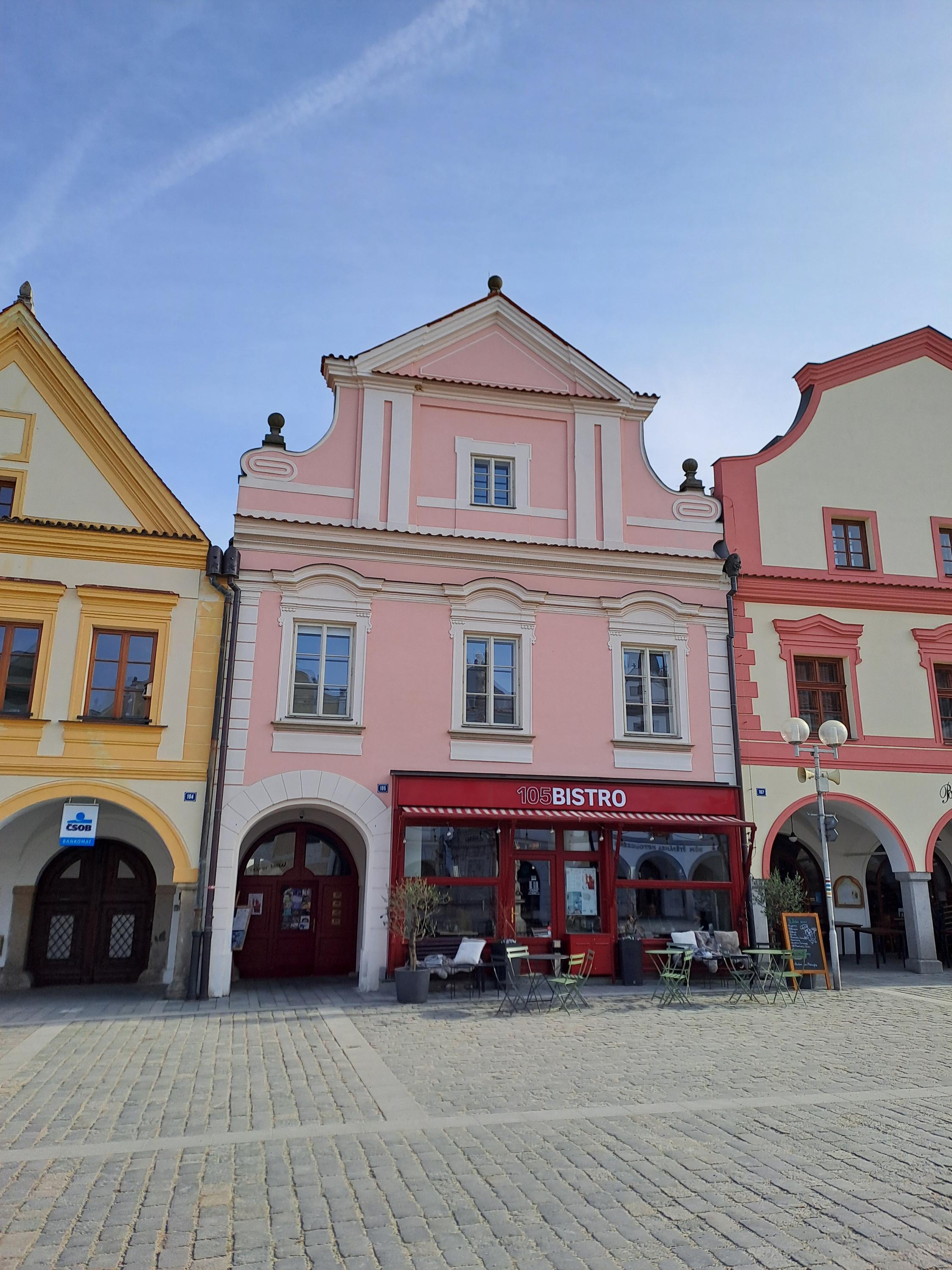 Bistro 105
