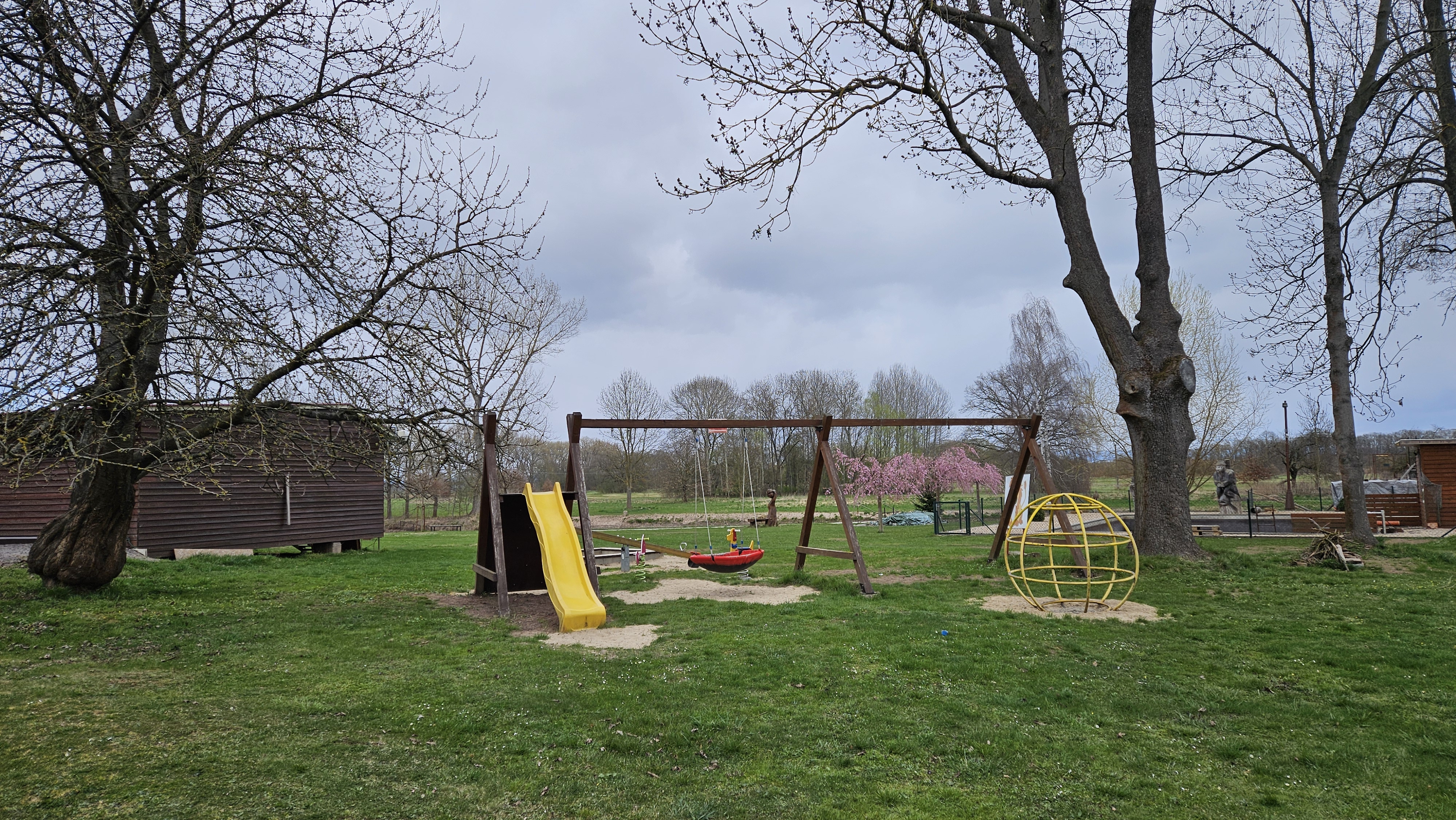 Půjčovna lodí a paddleboardů Metuje foto 4